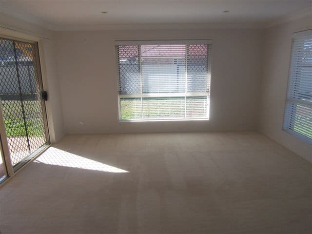 12  Elizabeth Street, WESTBROOK QLD 4350, Westbrook - Thumbnail 3