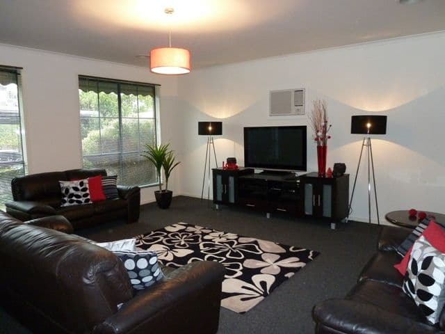 7 Glenbrook Close, MOOROOLBARK VIC 3138, Mooroolbark - Thumbnail 3