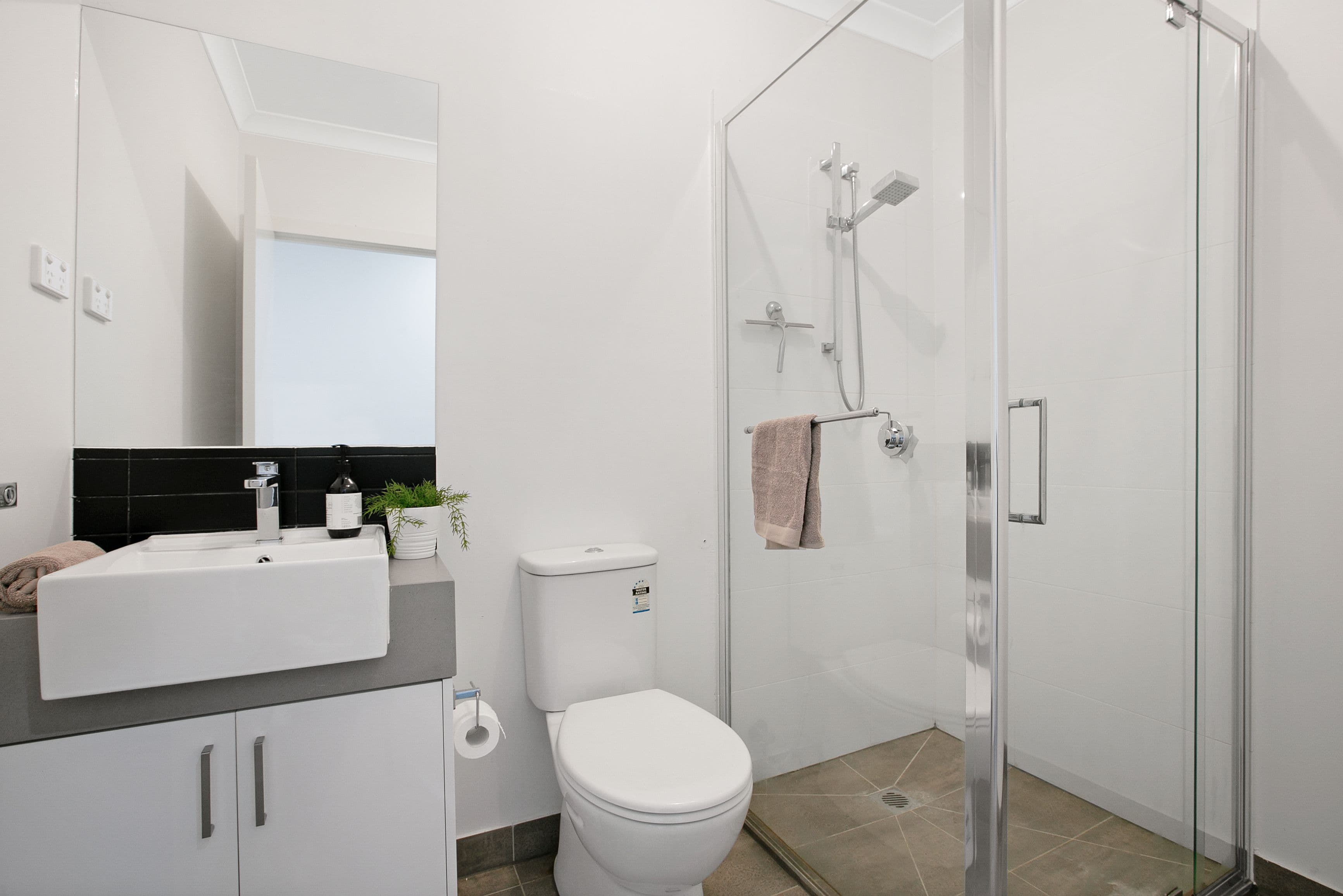 20 Orrong Avenue, Reservoir VIC 3073, Reservoir - Thumbnail 7