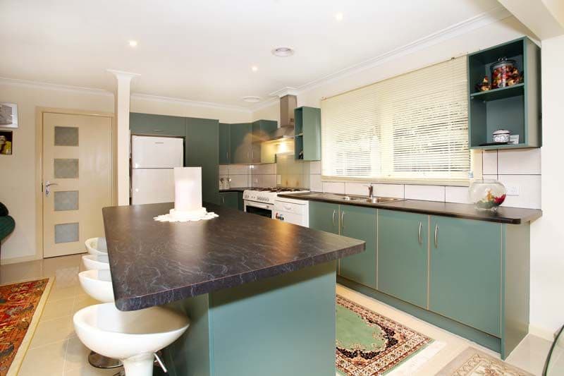 15  Lennox Avenue, GLEN WAVERLEY VIC 3150, Glen Waverley - Thumbnail 2