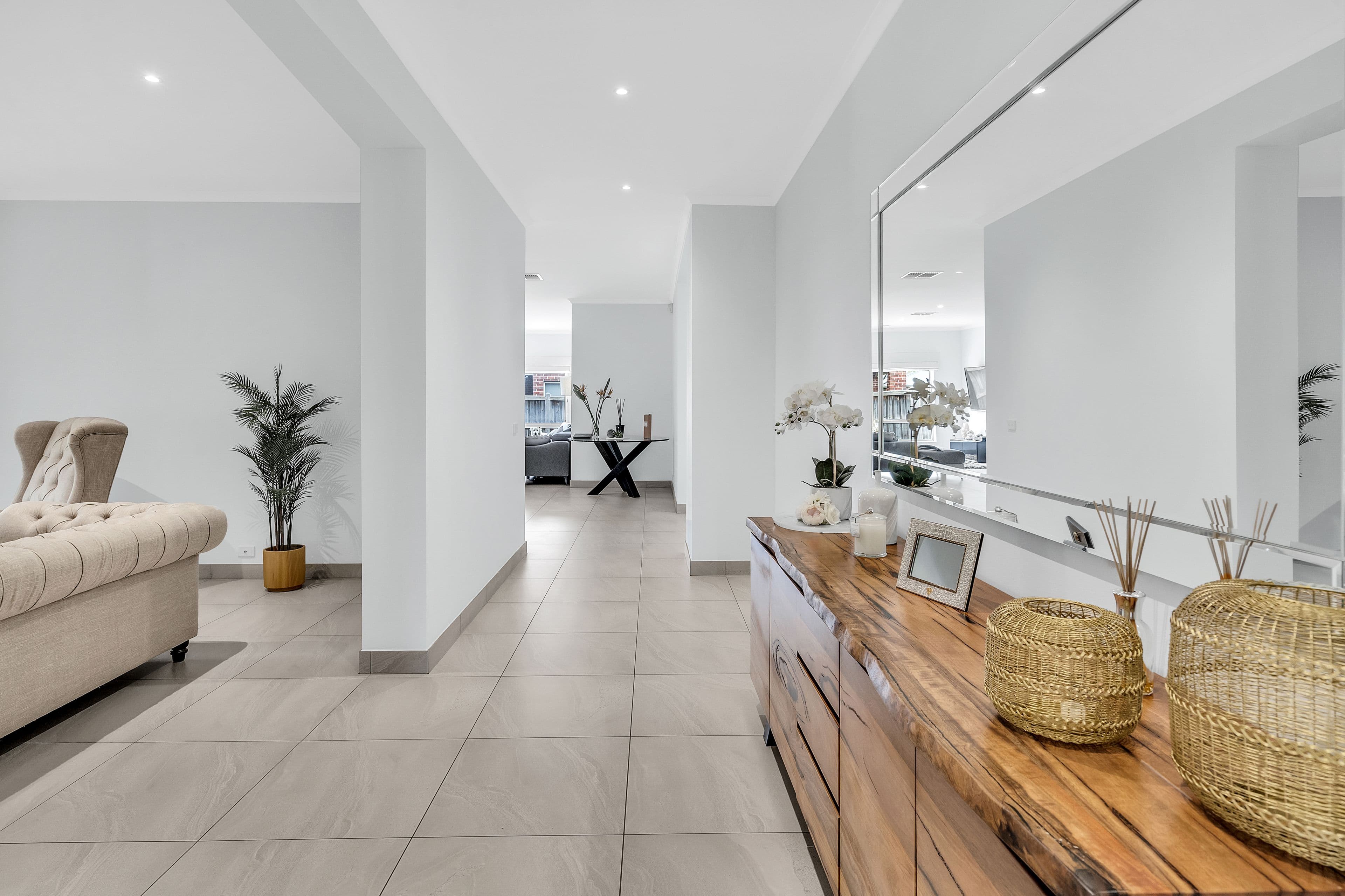 4 Marchmont Rise, Craigieburn VIC 3064, Craigieburn - Thumbnail 3