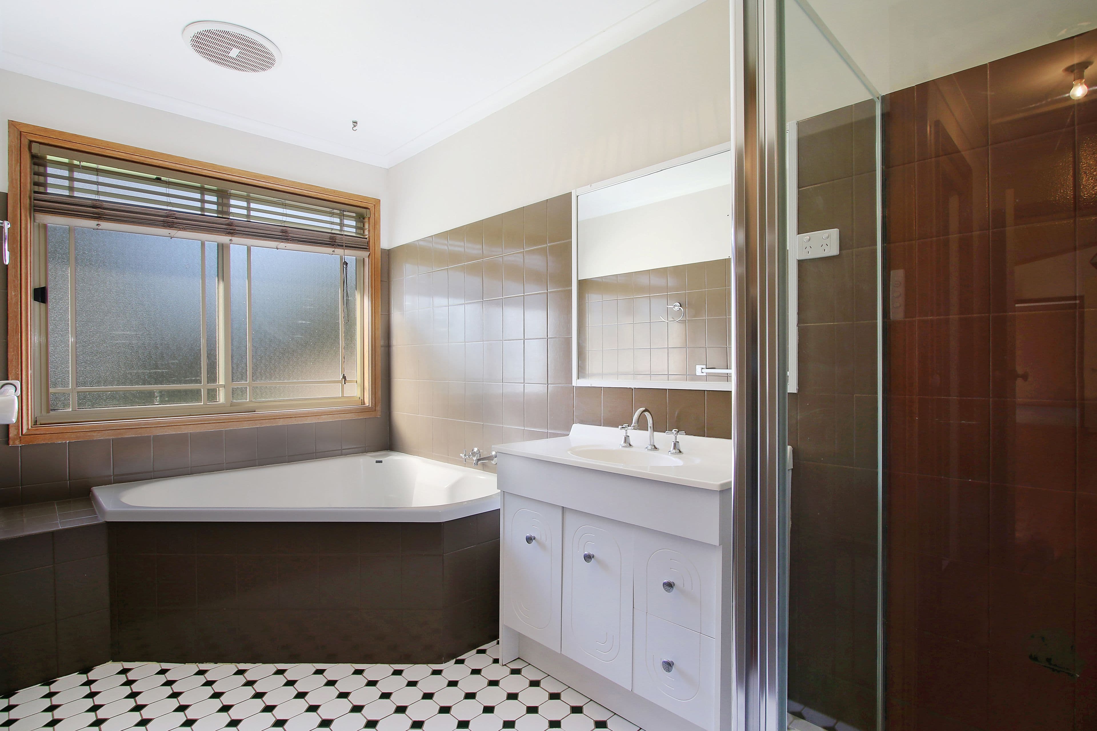 149 Hawkins Street, Howlong - Thumbnail 7