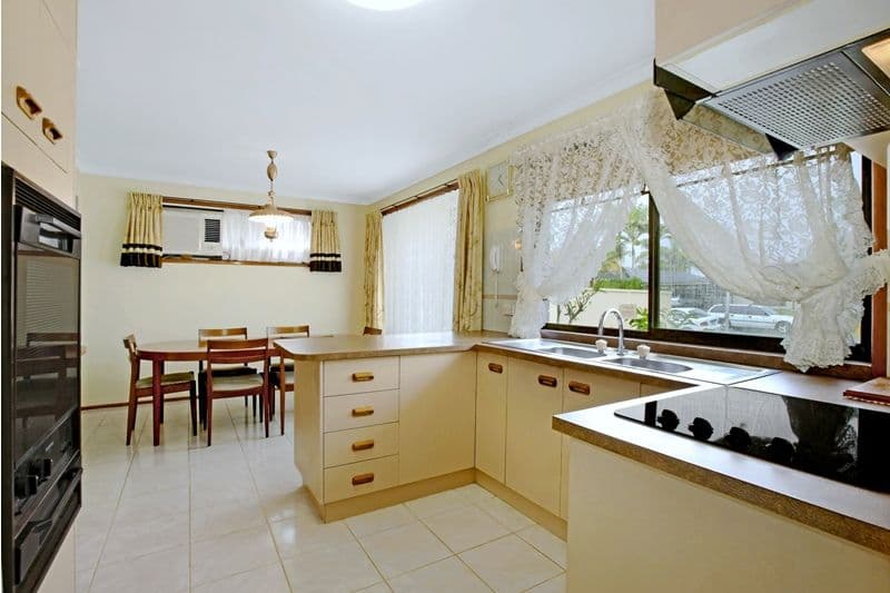 24 Splice Street, MERMAID WATERS QLD 4218, Mermaid Waters - Thumbnail 3