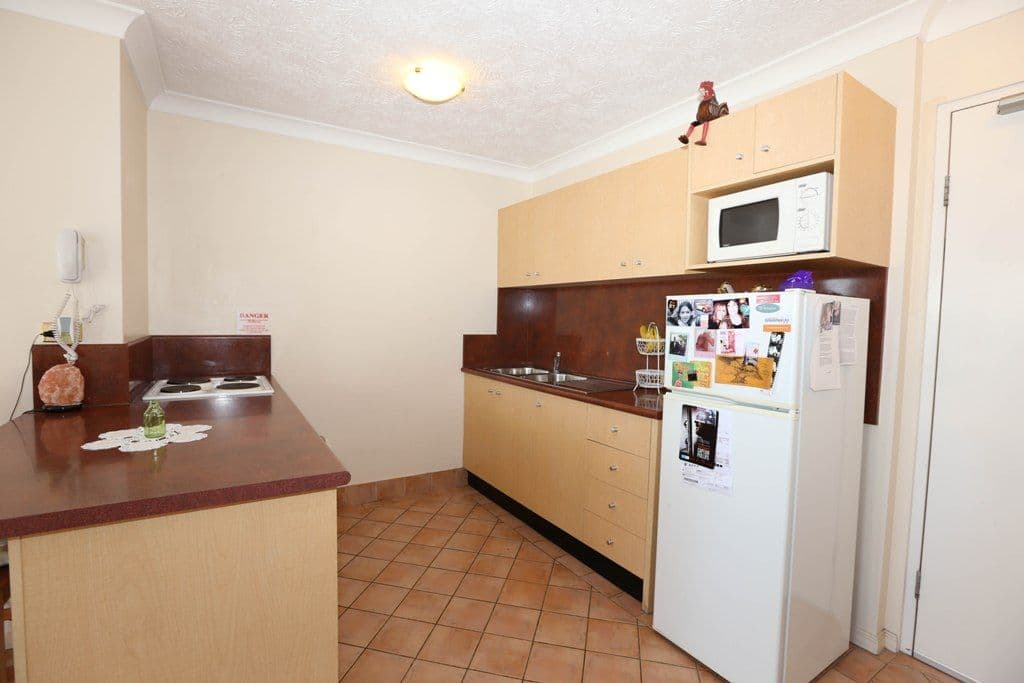 210-218 Surf Parade, SURFERS PARADISE QLD 4217, Surfers Paradise - Thumbnail 5