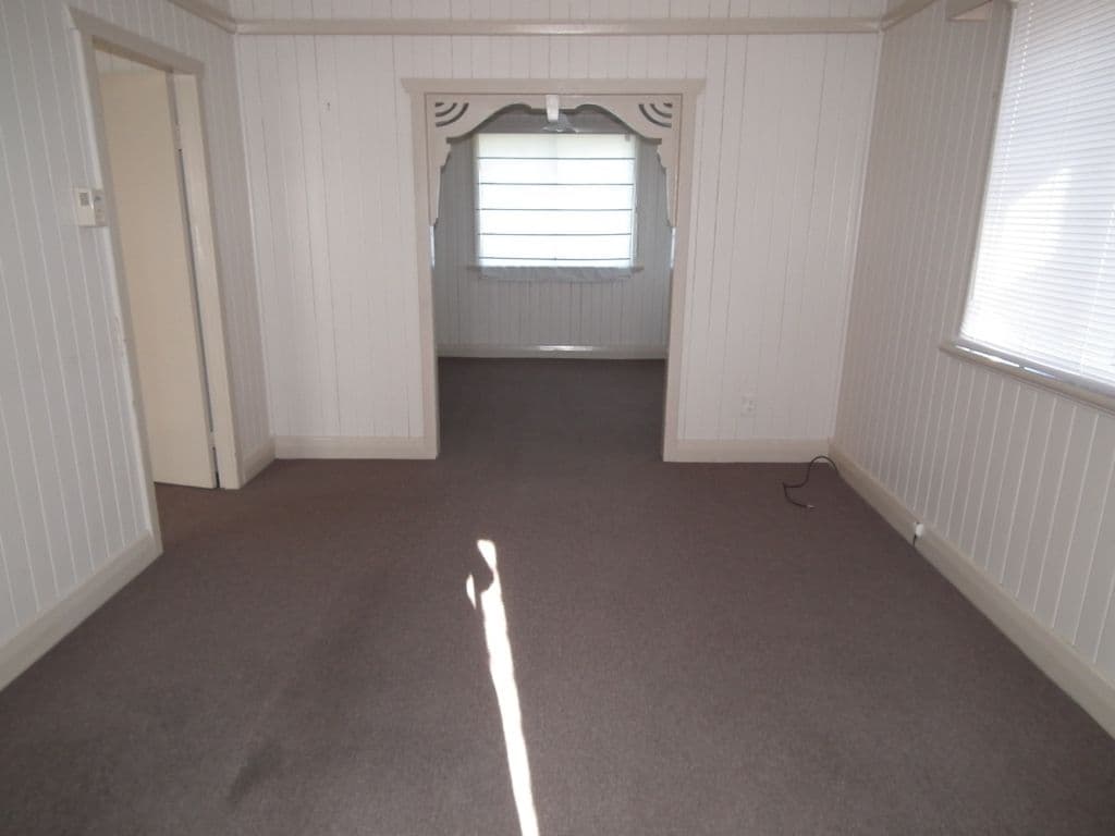 47 Grosvenor Street, Maryborough QLD 4650, Maryborough - Thumbnail 2
