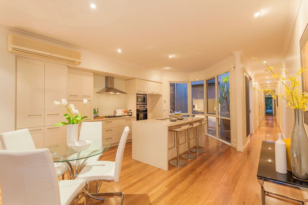 21 Stinton Avenue, NEWTOWN VIC 3220, Newtown - Thumbnail 3