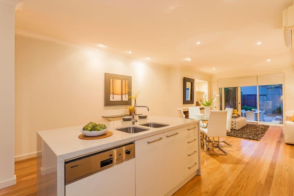 21 Stinton Avenue, NEWTOWN VIC 3220, Newtown - Thumbnail 4