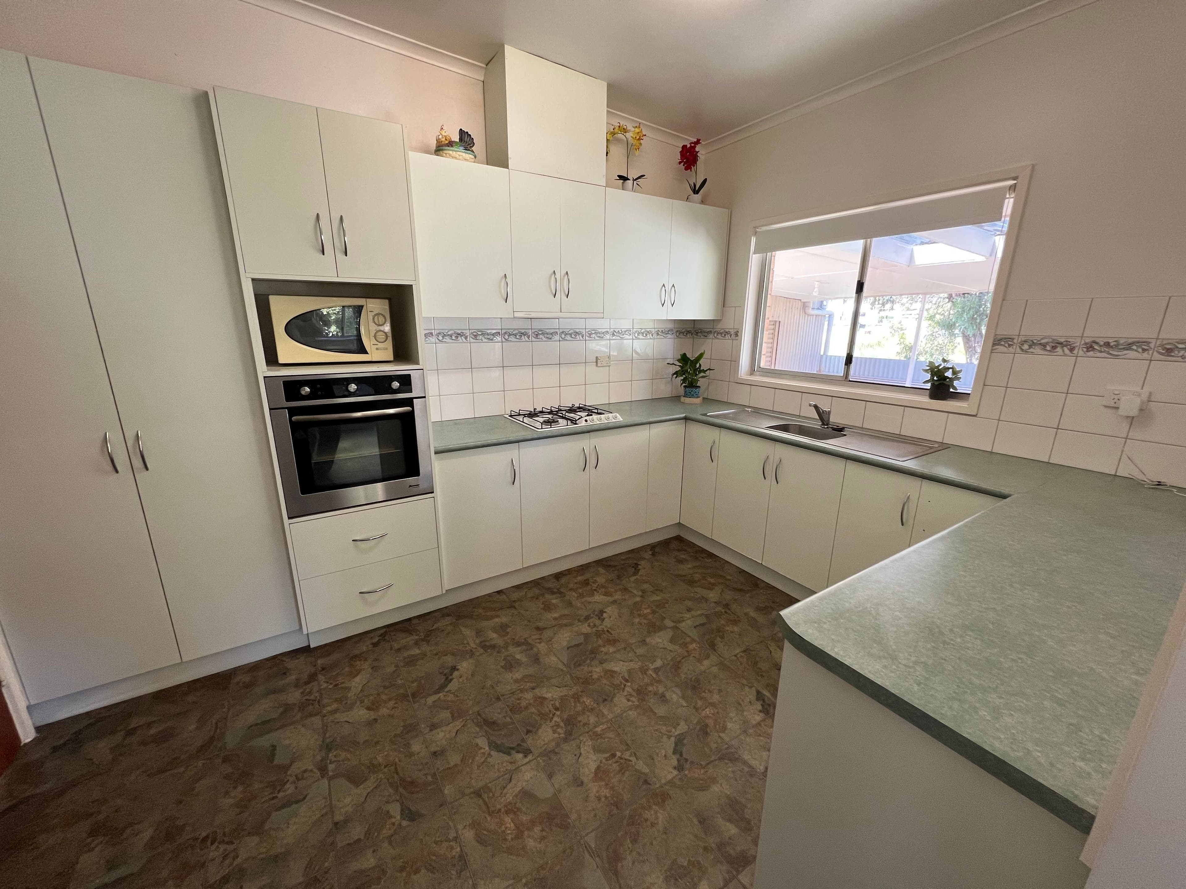 321 Poictiers Street, Deniliquin NSW 2710, Deniliquin - Thumbnail 3
