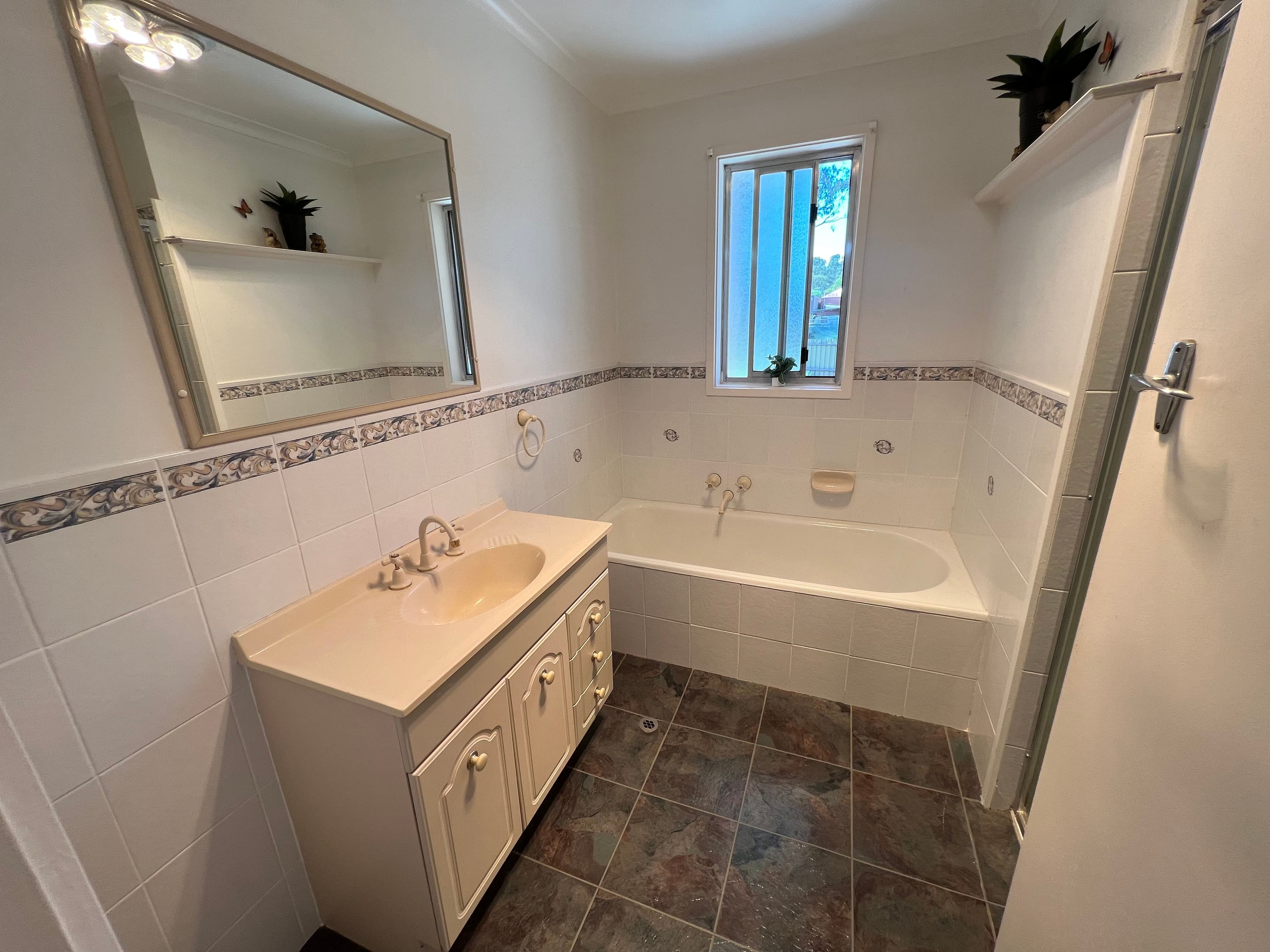 321 Poictiers Street, Deniliquin NSW 2710, Deniliquin - Thumbnail 7