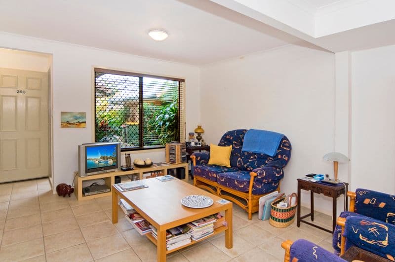  20 Binya Avenue, TWEED HEADS NSW 2485, Tweed Heads - Thumbnail 4