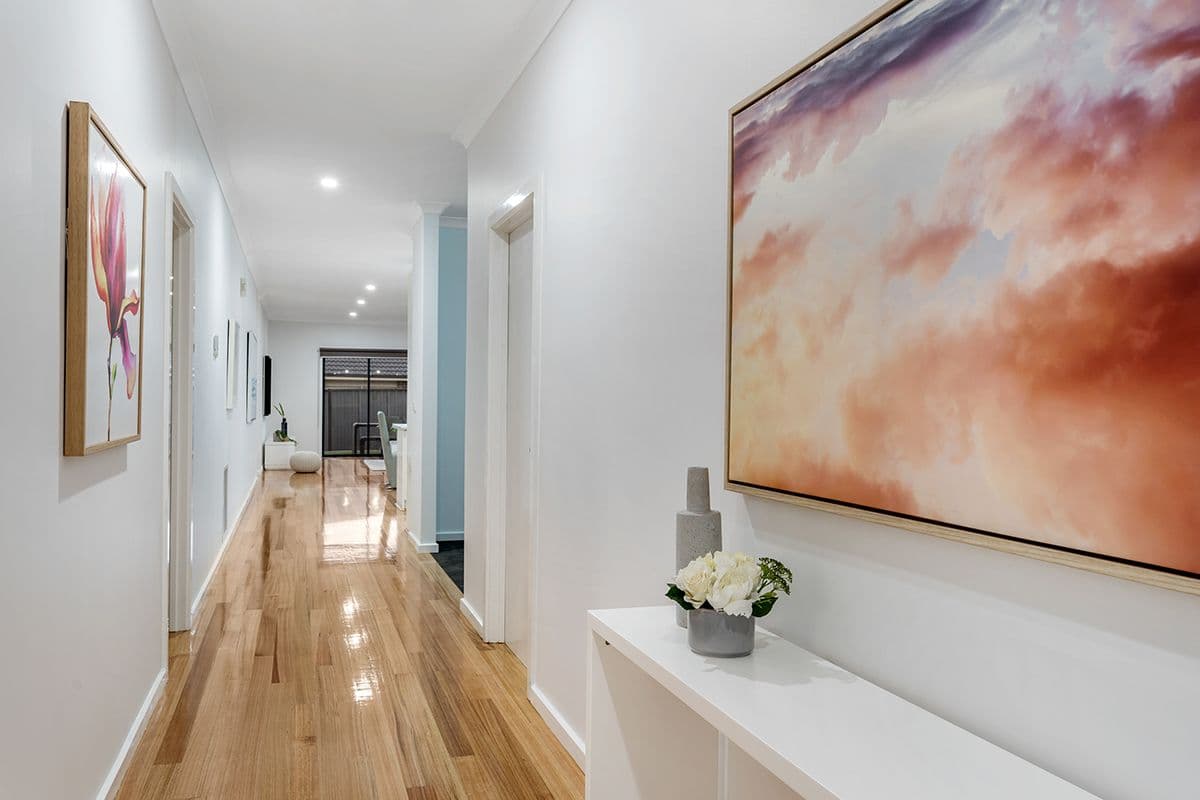 60 Oakgrove Drive, Craigieburn VIC 3064, Craigieburn - Thumbnail 3