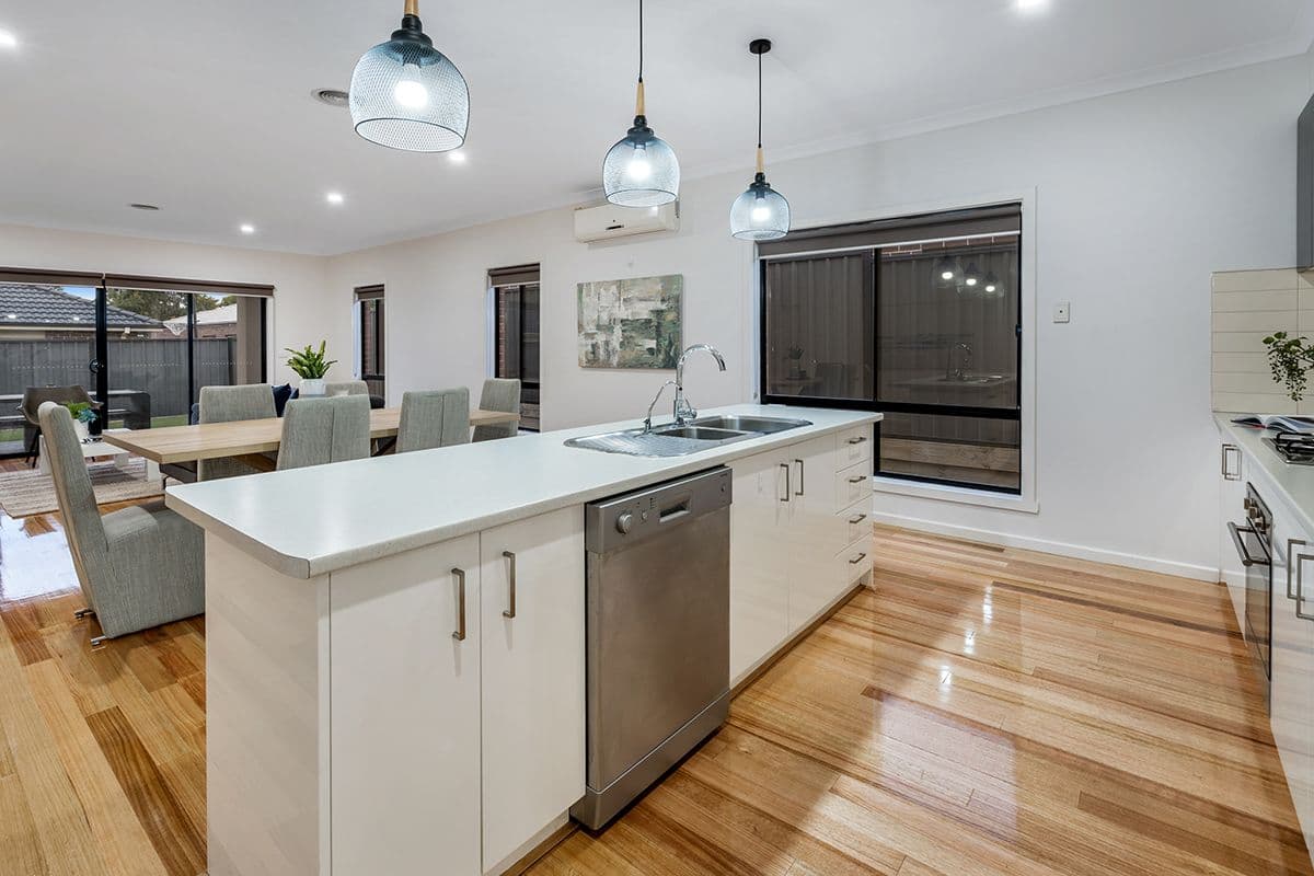 60 Oakgrove Drive, Craigieburn VIC 3064, Craigieburn - Thumbnail 8