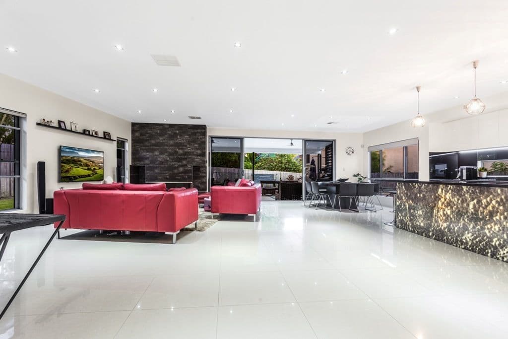 77 Jardine Street, Stafford QLD 4053, Stafford - Thumbnail 2