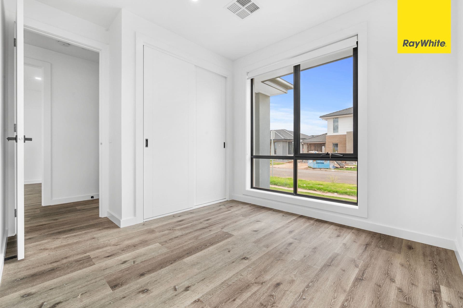 1 Chol Street, THORNHILL PARK VIC 3335, Thornhill Park - Thumbnail 2