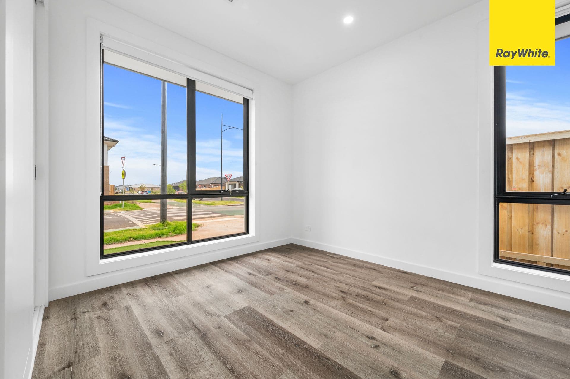 1 Chol Street, THORNHILL PARK VIC 3335, Thornhill Park - Thumbnail 3