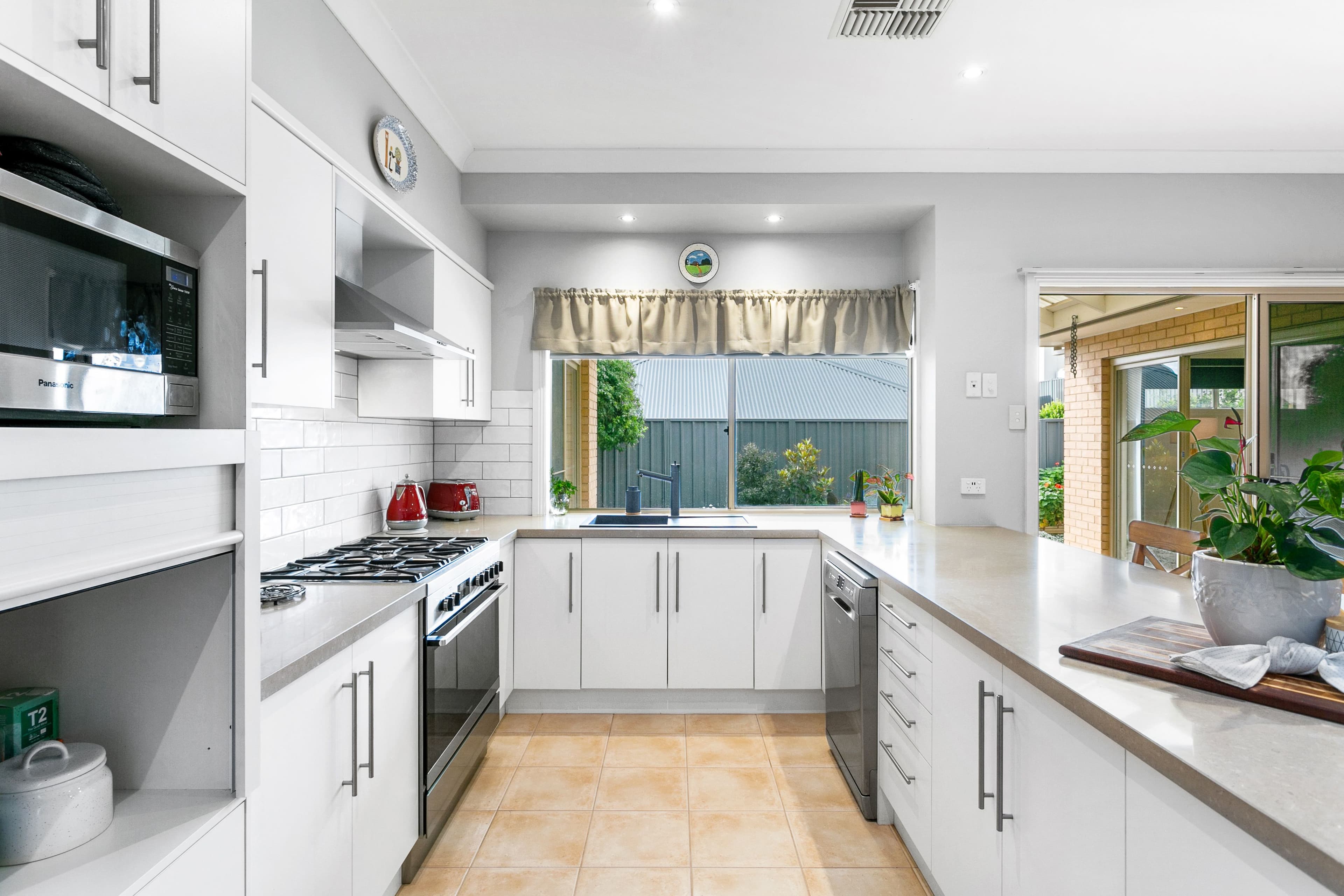 16 Norfolk Street, Flagstaff Hill SA 5159, Flagstaff Hill - Thumbnail 5