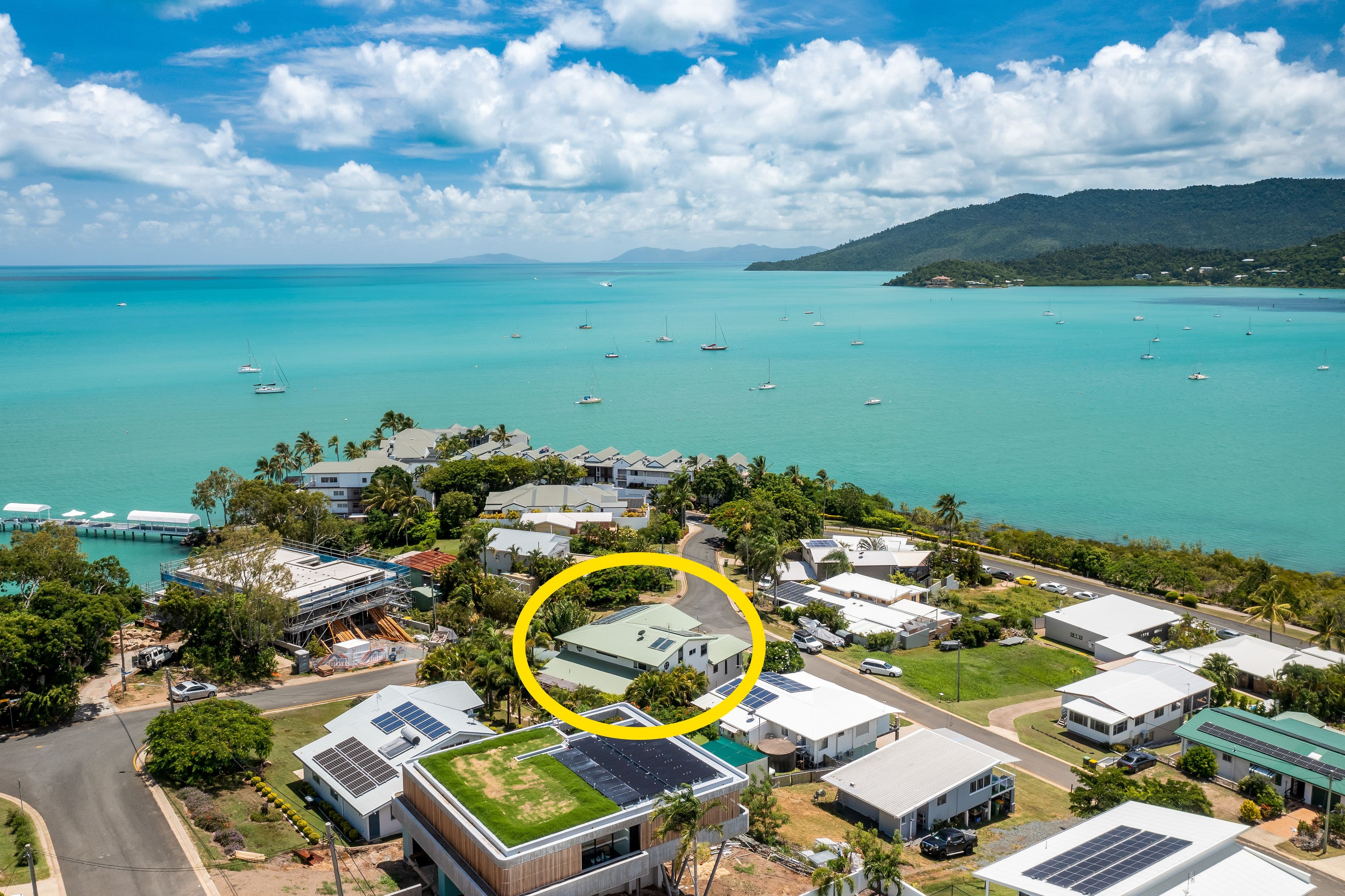 8 Ocean View Avenue, Airlie Beach QLD 4802, Airlie Beach - Thumbnail 2