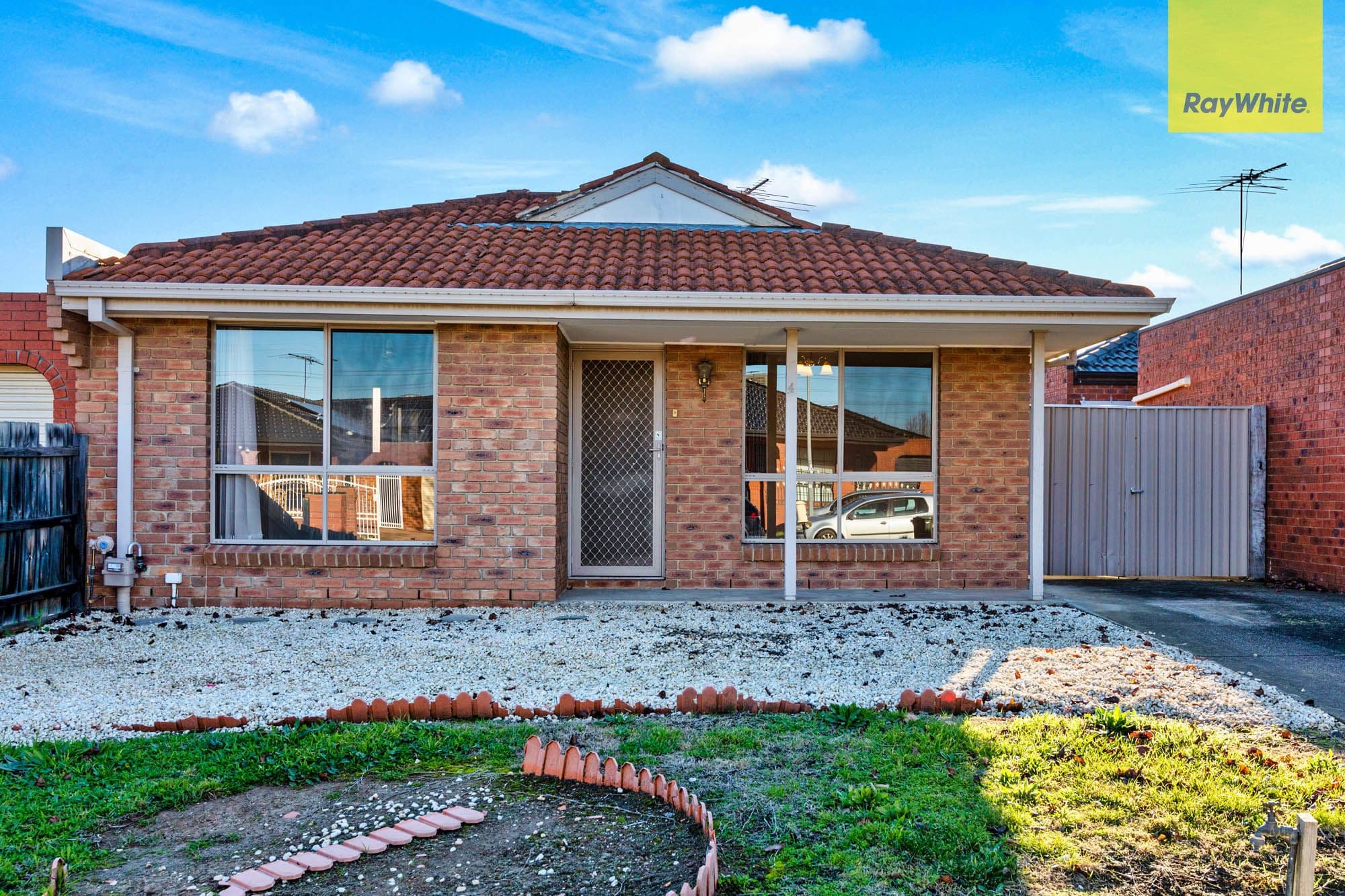 4 Feldspar Close, St Albans VIC 3021, St Albans - Image 1