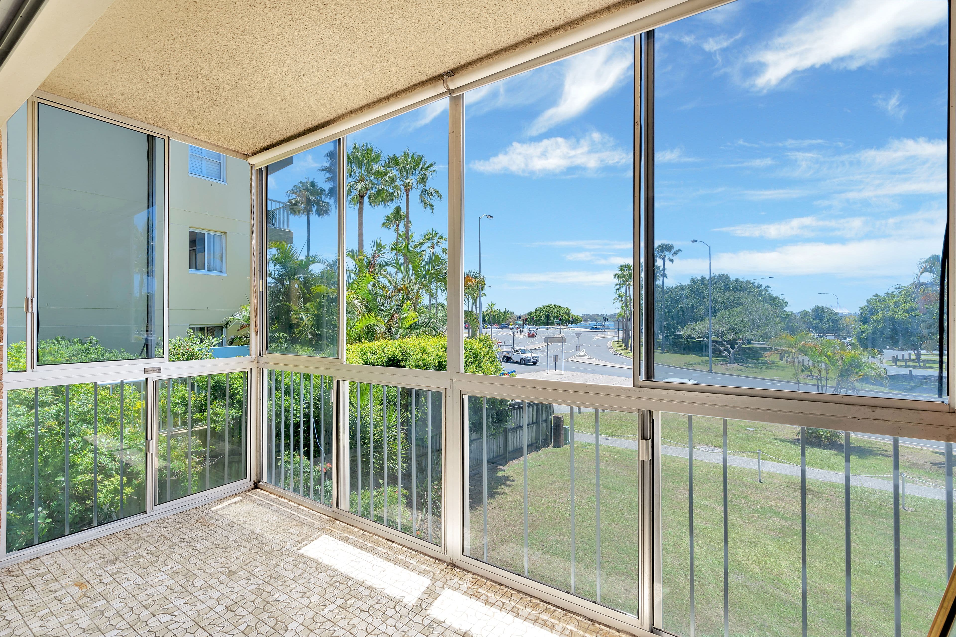 28 'Admiralty Lodge', Marine Parade, Southport QLD 4215, Southport - Thumbnail 2