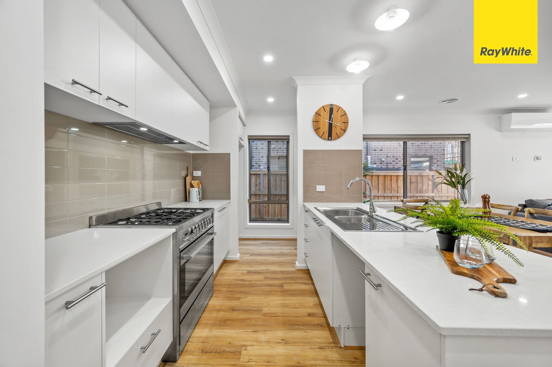 20 Shadow Street, DEANSIDE VIC 3336, Deanside - Thumbnail 3