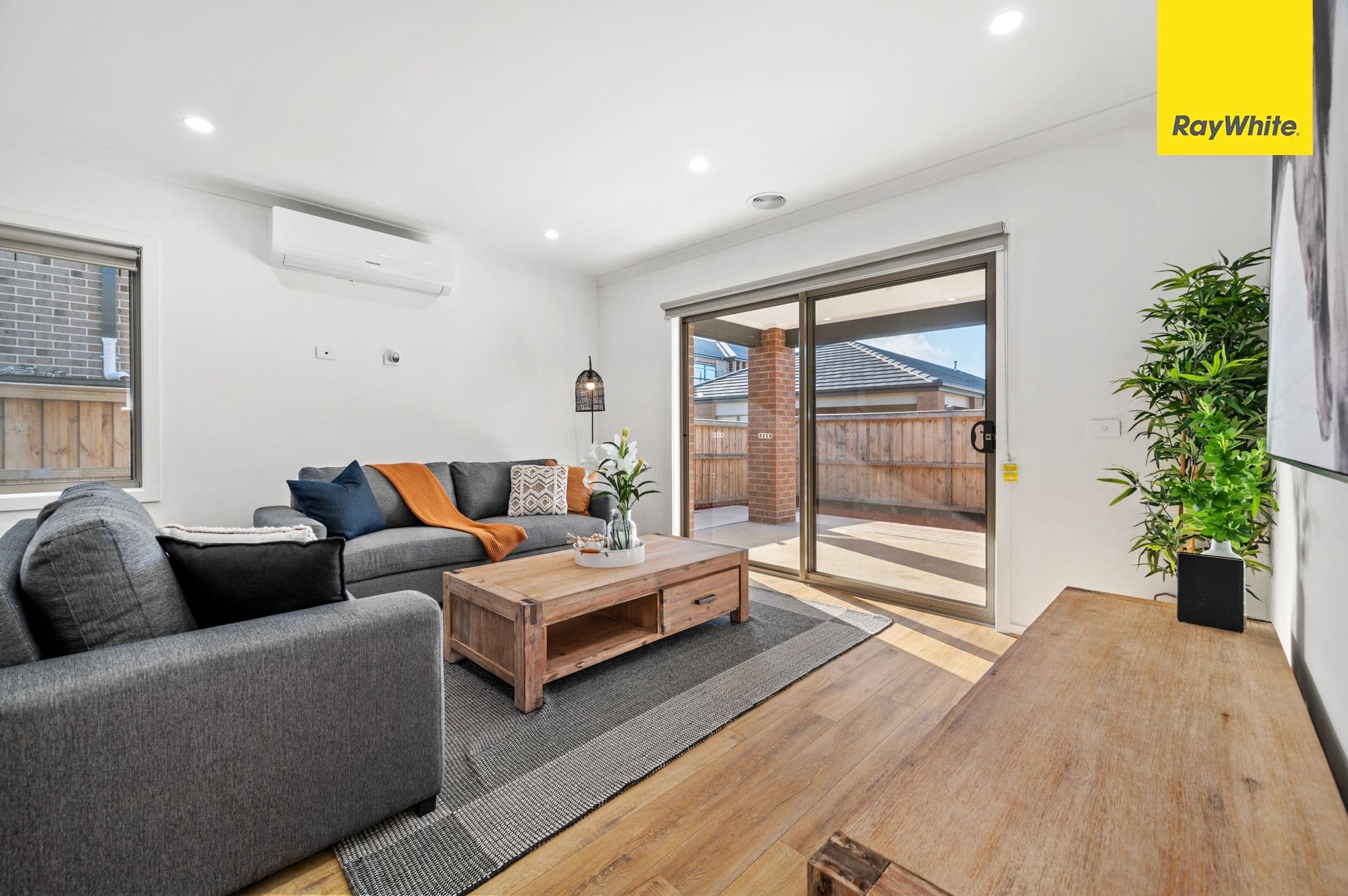 20 Shadow Street, DEANSIDE VIC 3336, Deanside - Thumbnail 6