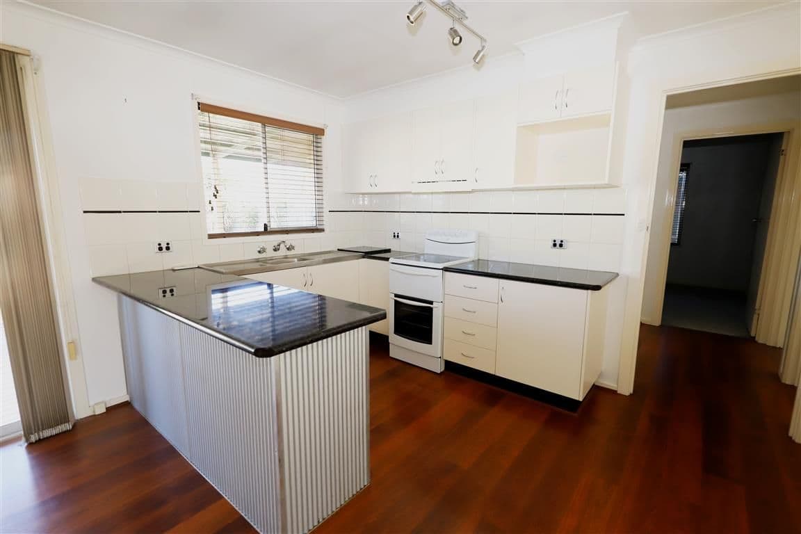 6 Carramar Crescent, Tumut - Thumbnail 3