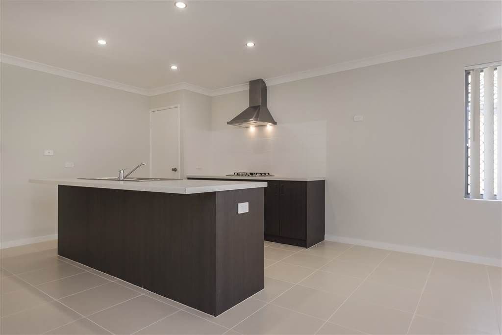 132 Sapphire Chase, Wellard WA 6170, Wellard - Thumbnail 6