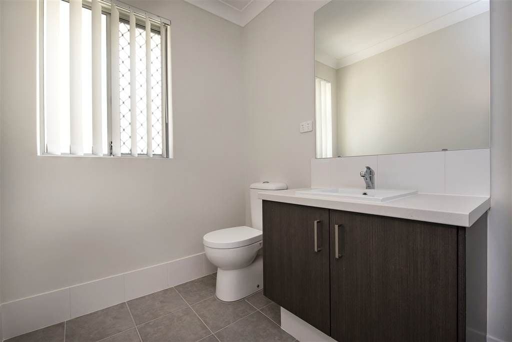 132 Sapphire Chase, Wellard WA 6170, Wellard - Thumbnail 8