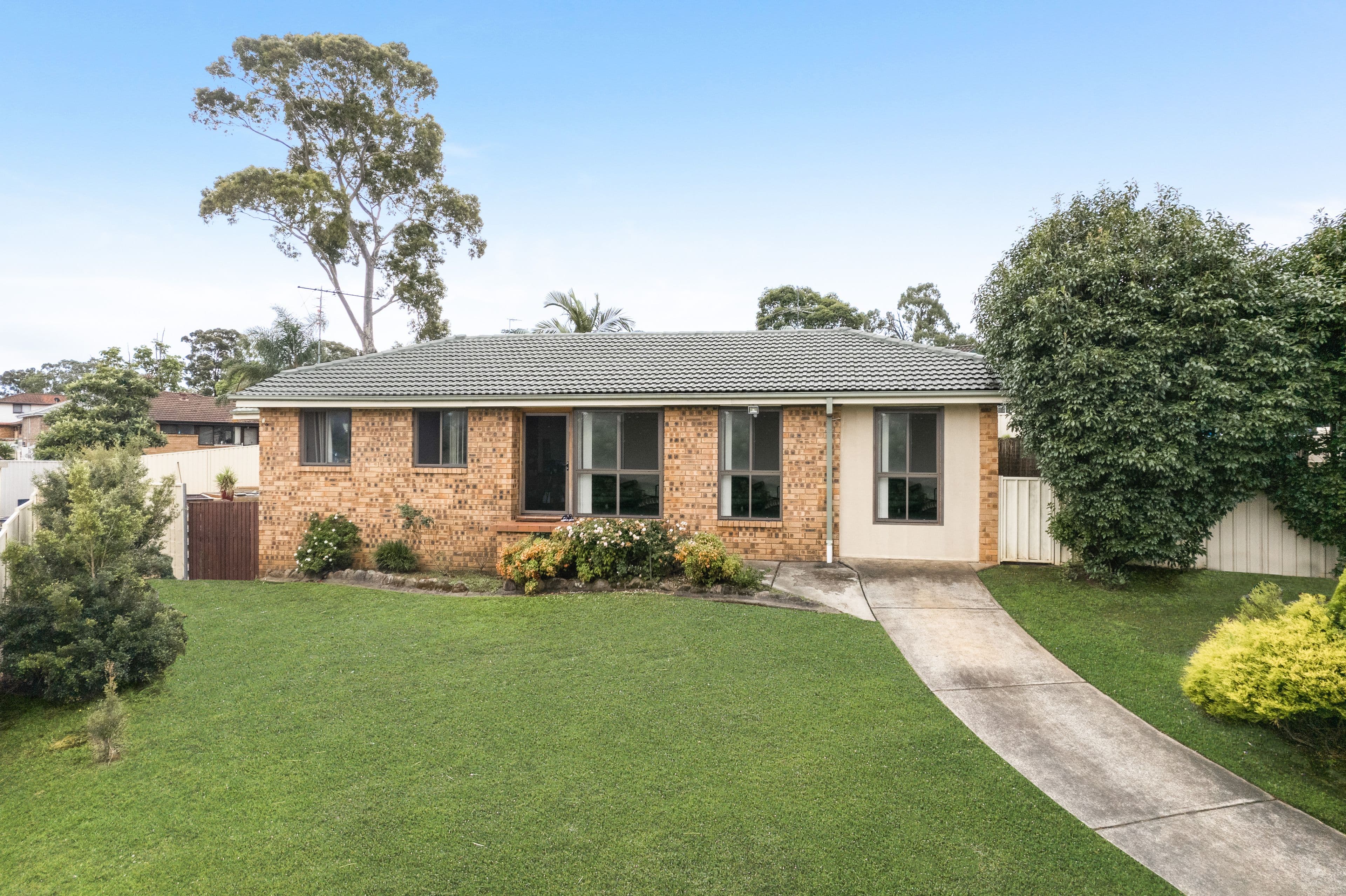 30 Aminya Crescent, Bradbury NSW 2560, Bradbury - Image 1