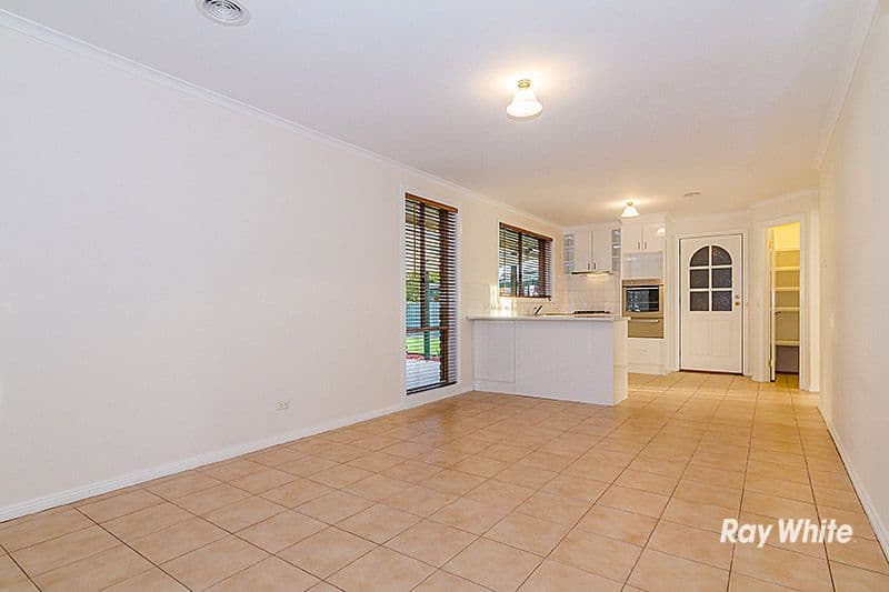 30 Monahans Road, CRANBOURNE VIC 3977, Cranbourne - Thumbnail 3