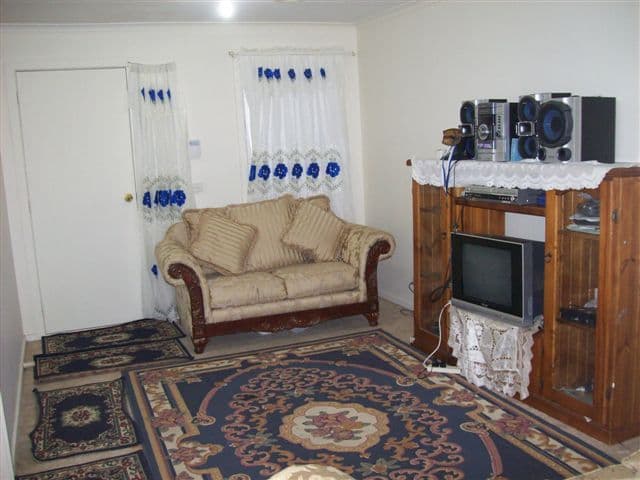 23 Woodlea Crescent, CRAIGIEBURN VIC 3064, Craigieburn - Thumbnail 3