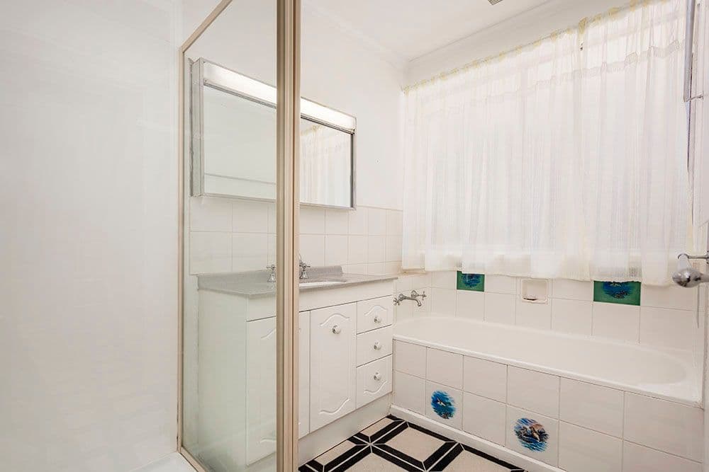 5 Kolonga Court, GREENSBOROUGH VIC 3088, Greensborough - Thumbnail 6