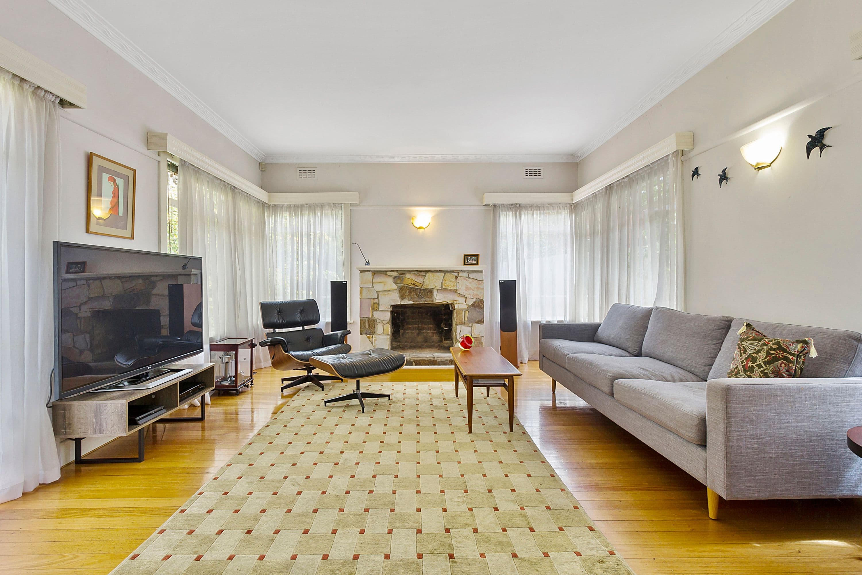 11 Haslemere Road, Mitcham VIC 3132, Mitcham - Thumbnail 2