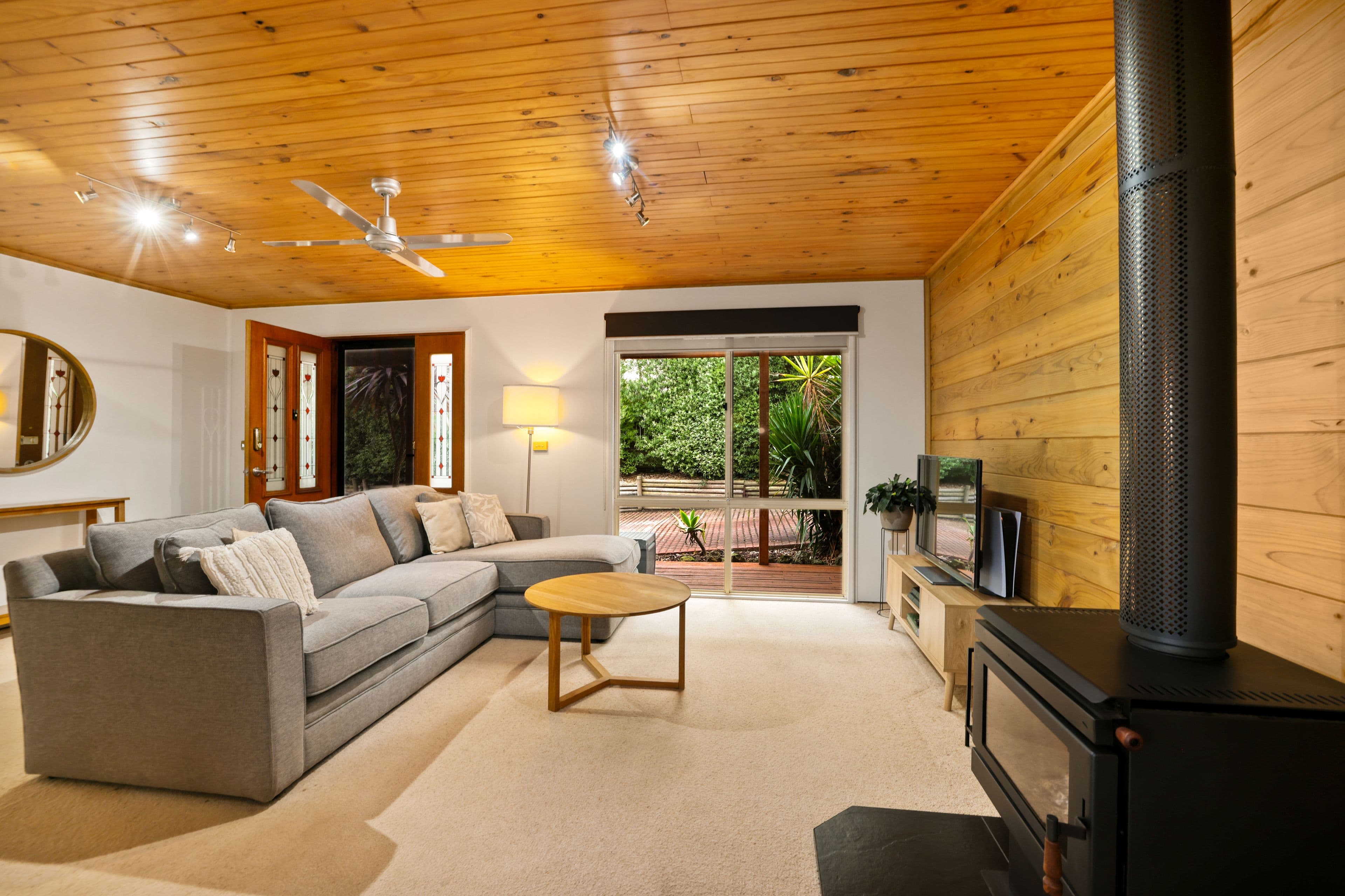 3 Austin Avenue, Terang VIC 3264, Terang - Thumbnail 2