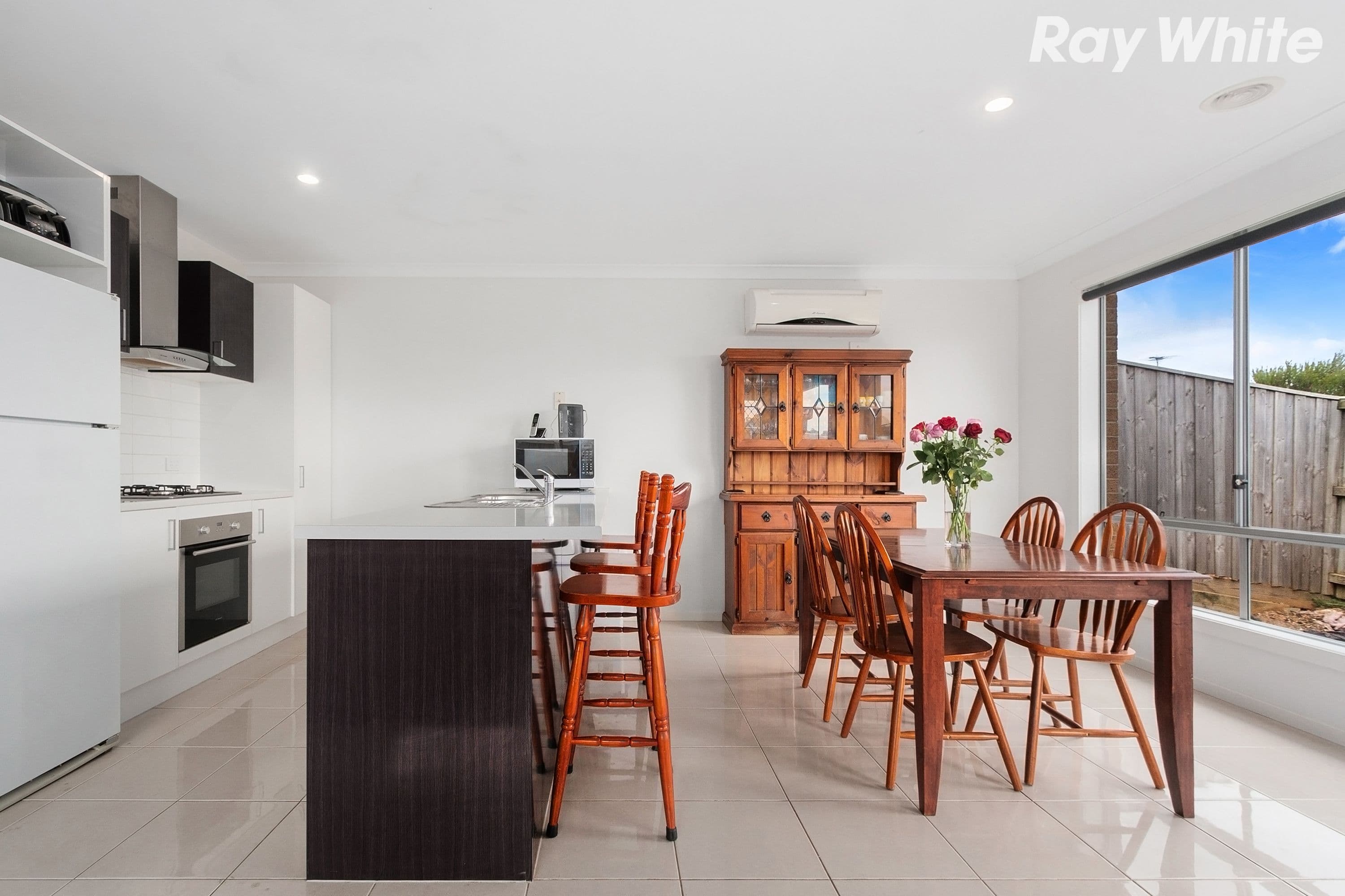 22 Cascade Way, Pakenham VIC 3810, Pakenham - Thumbnail 7