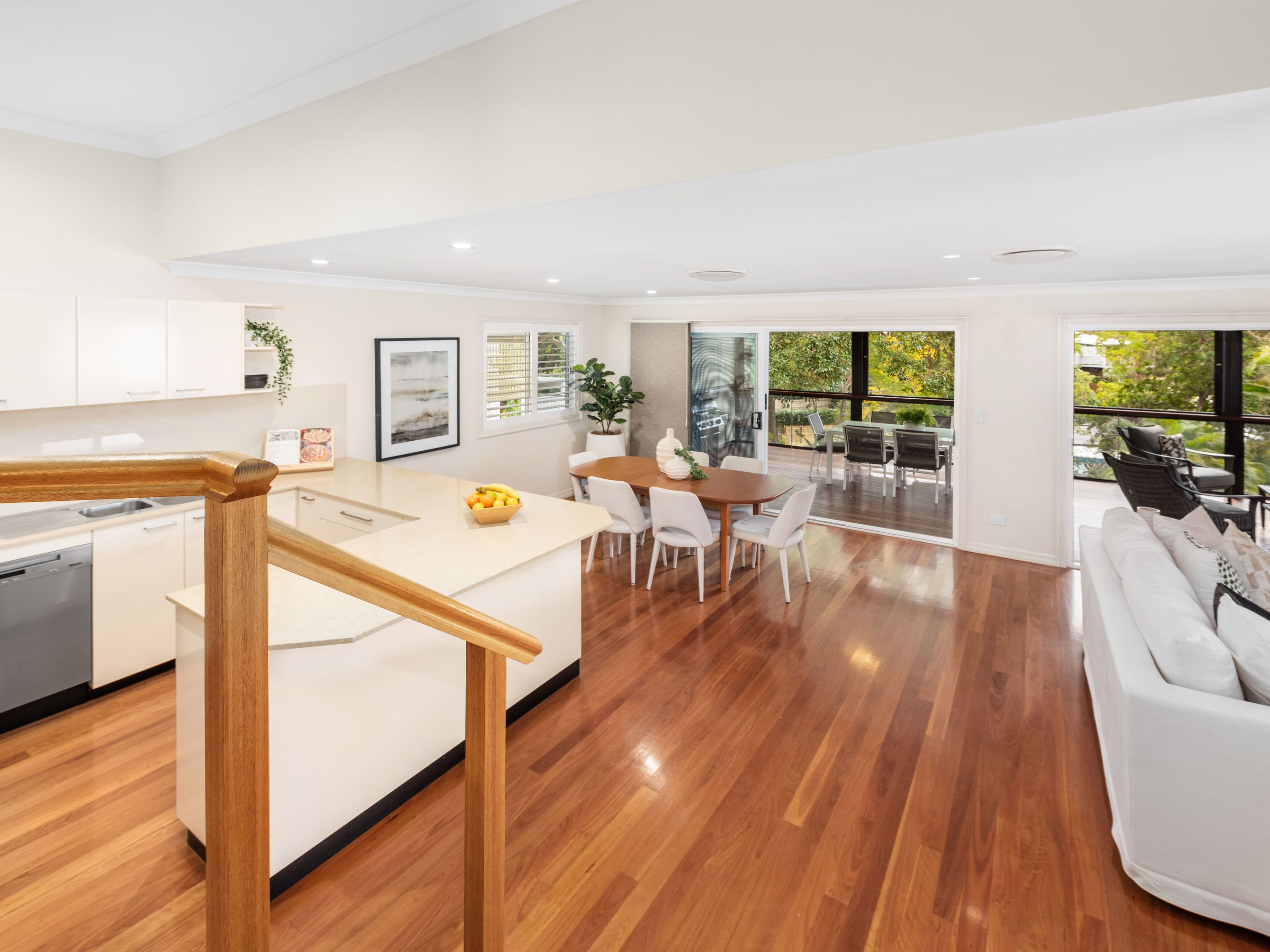 9 View Parade, Ashgrove QLD 4060, Ashgrove - Thumbnail 4