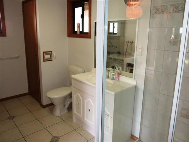 28 Terry Crescent, WIMBLEDON HEIGHTS VIC 3922, Wimbledon Heights - Thumbnail 6