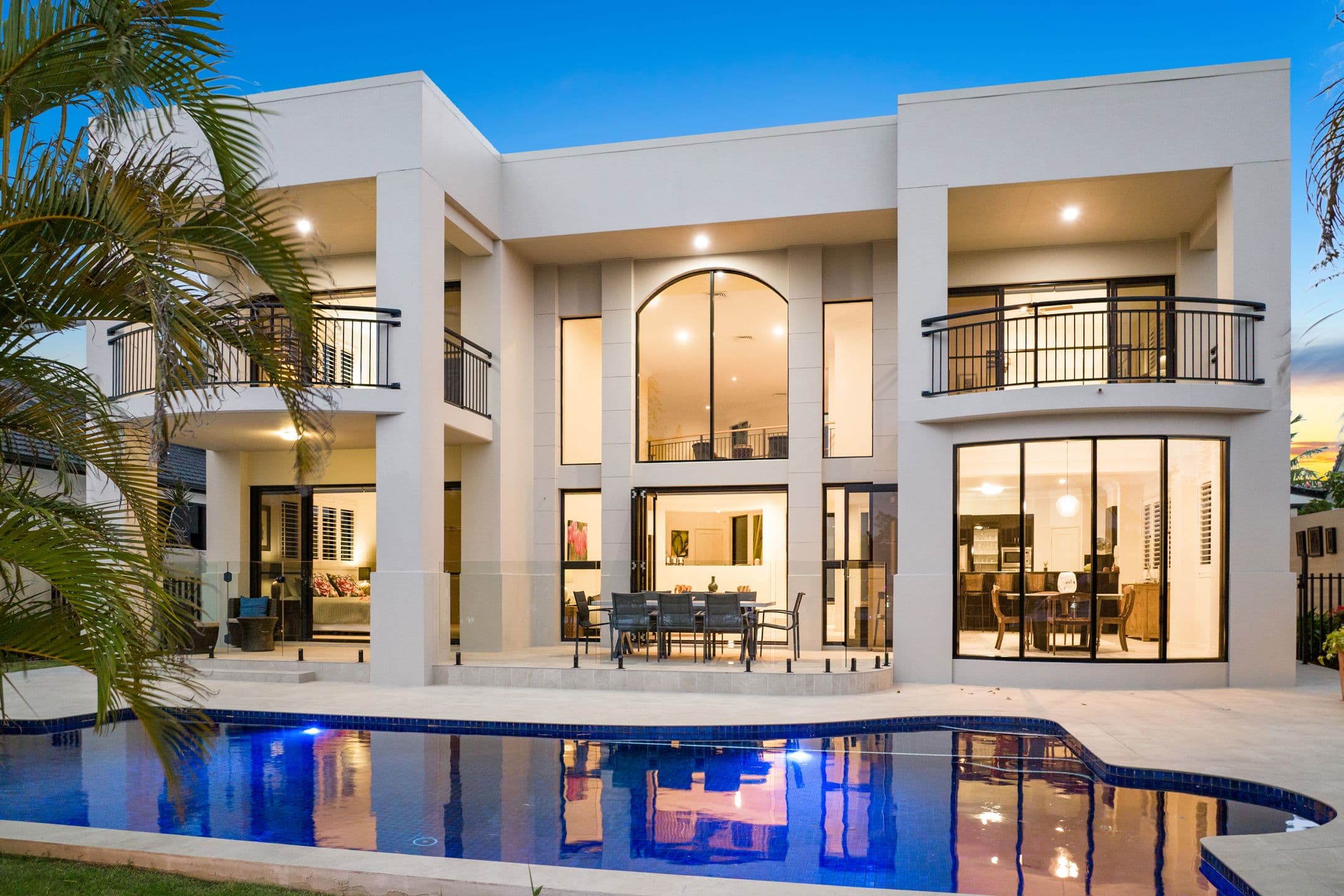 8 Excalibur Court, Sovereign Islands QLD 4216, Sovereign Islands - Image 1
