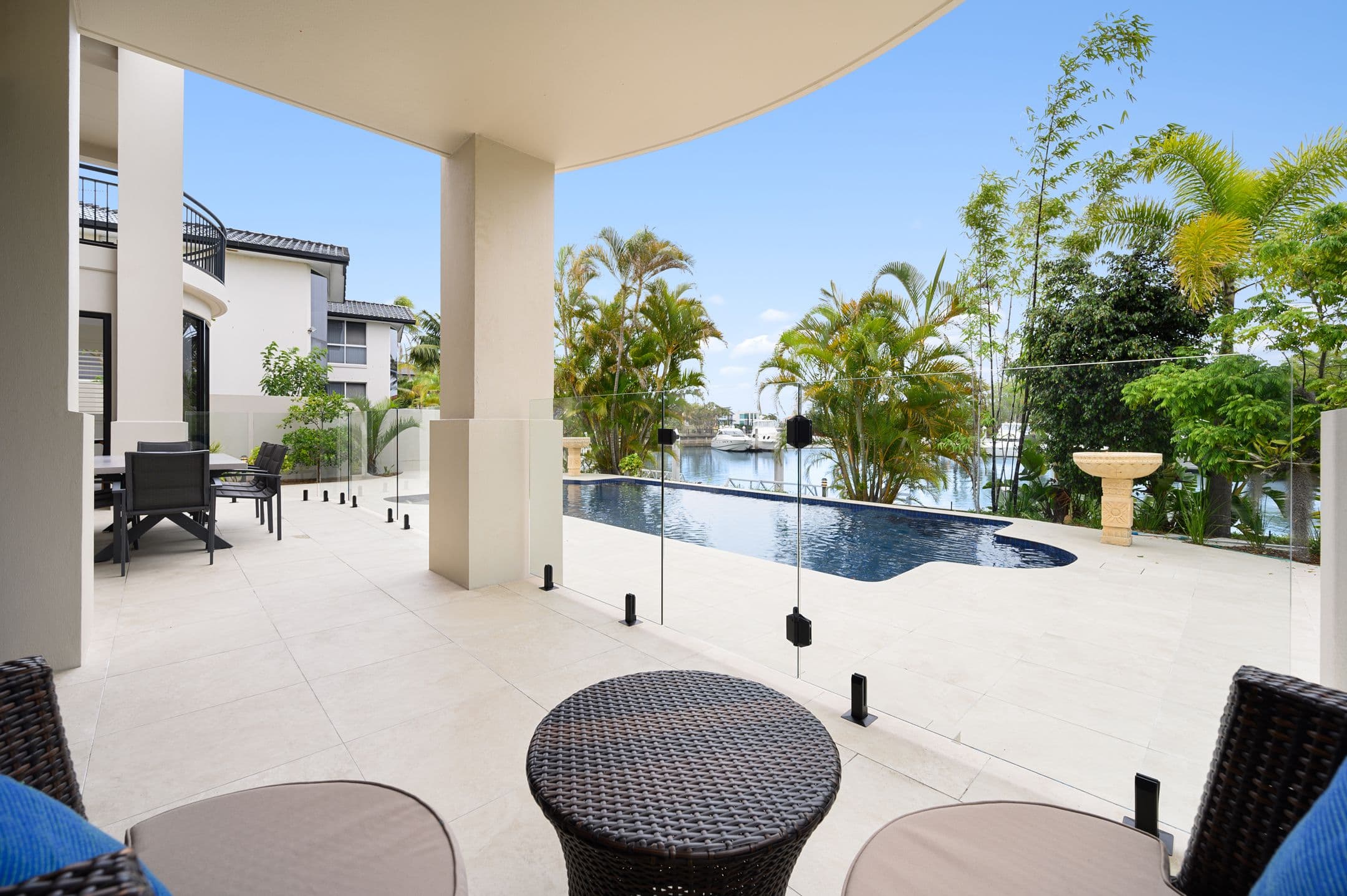 8 Excalibur Court, Sovereign Islands QLD 4216, Sovereign Islands - Thumbnail 3
