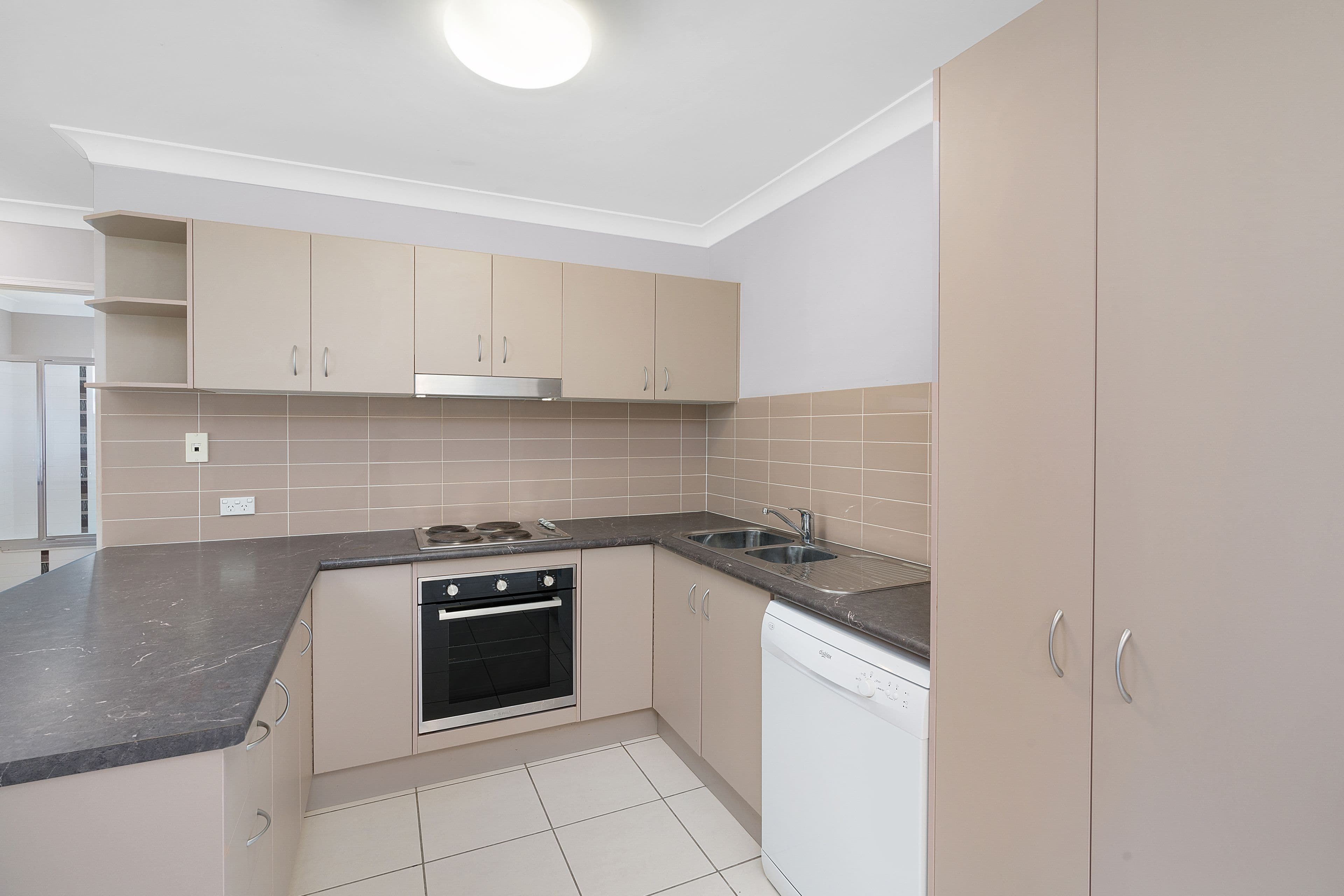 6 Neales Street, Bentley Park QLD 4869, Bentley Park - Thumbnail 2
