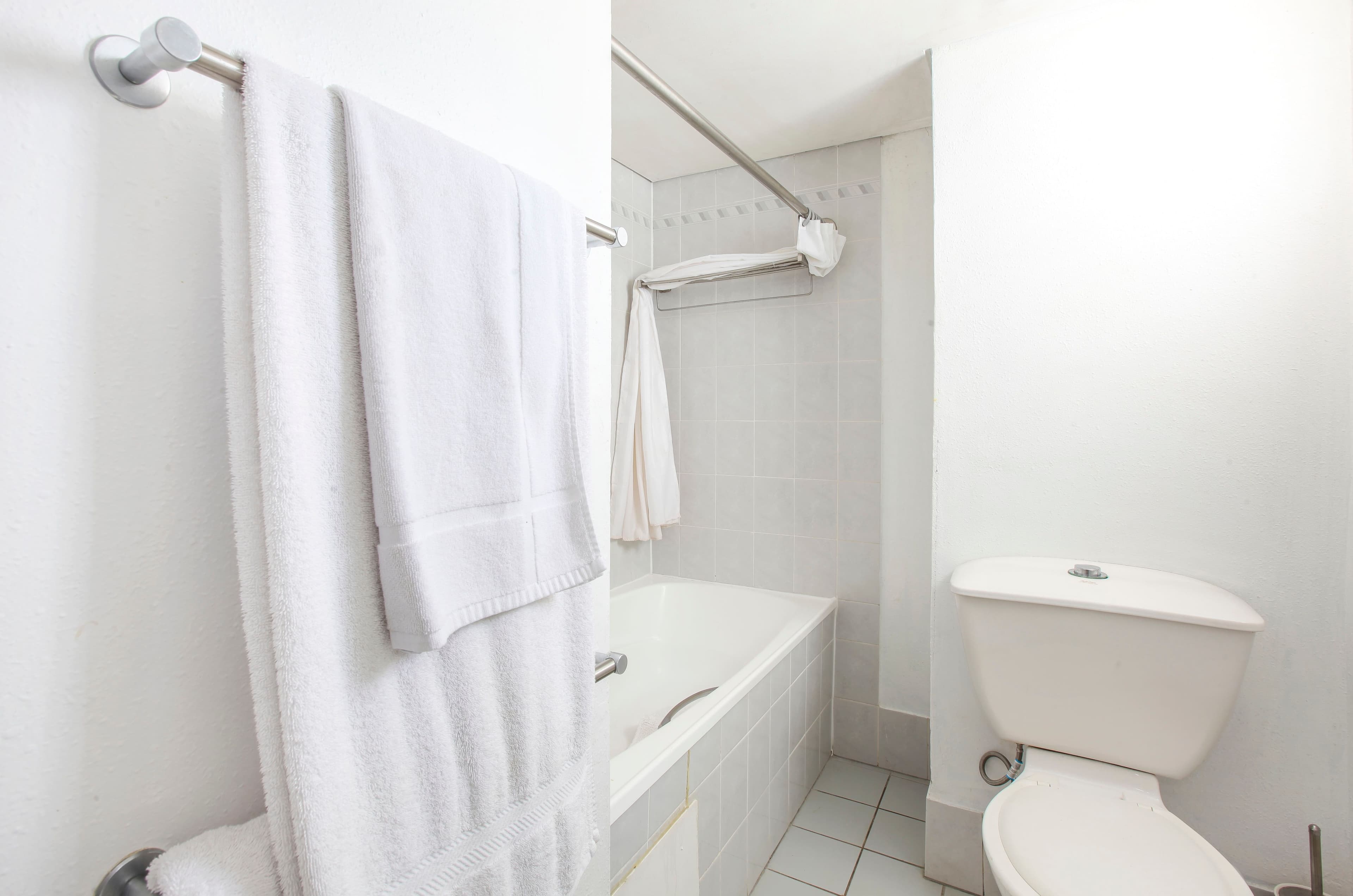 215 2 Barney Street, Southport QLD 4215, Southport - Thumbnail 6