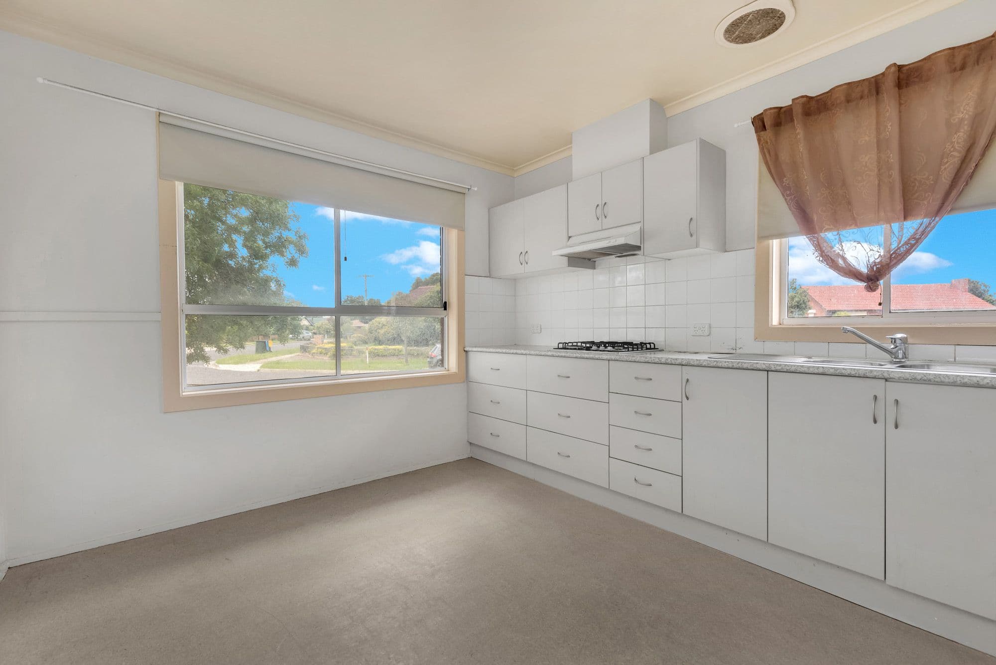 9 Vincent Crescent, Werribee VIC 3030, Werribee - Thumbnail 3
