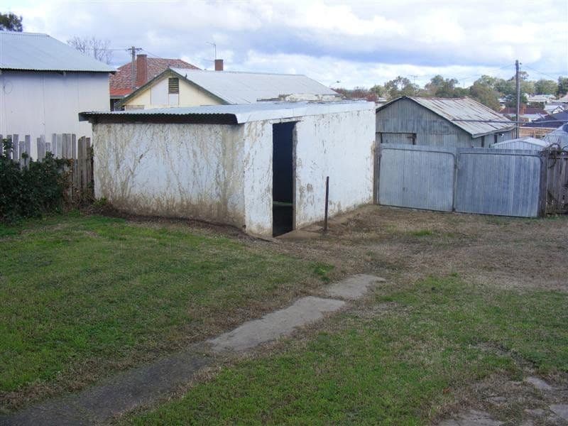 23 Bartlett Avenue, COWRA NSW 2794, Cowra - Thumbnail 6