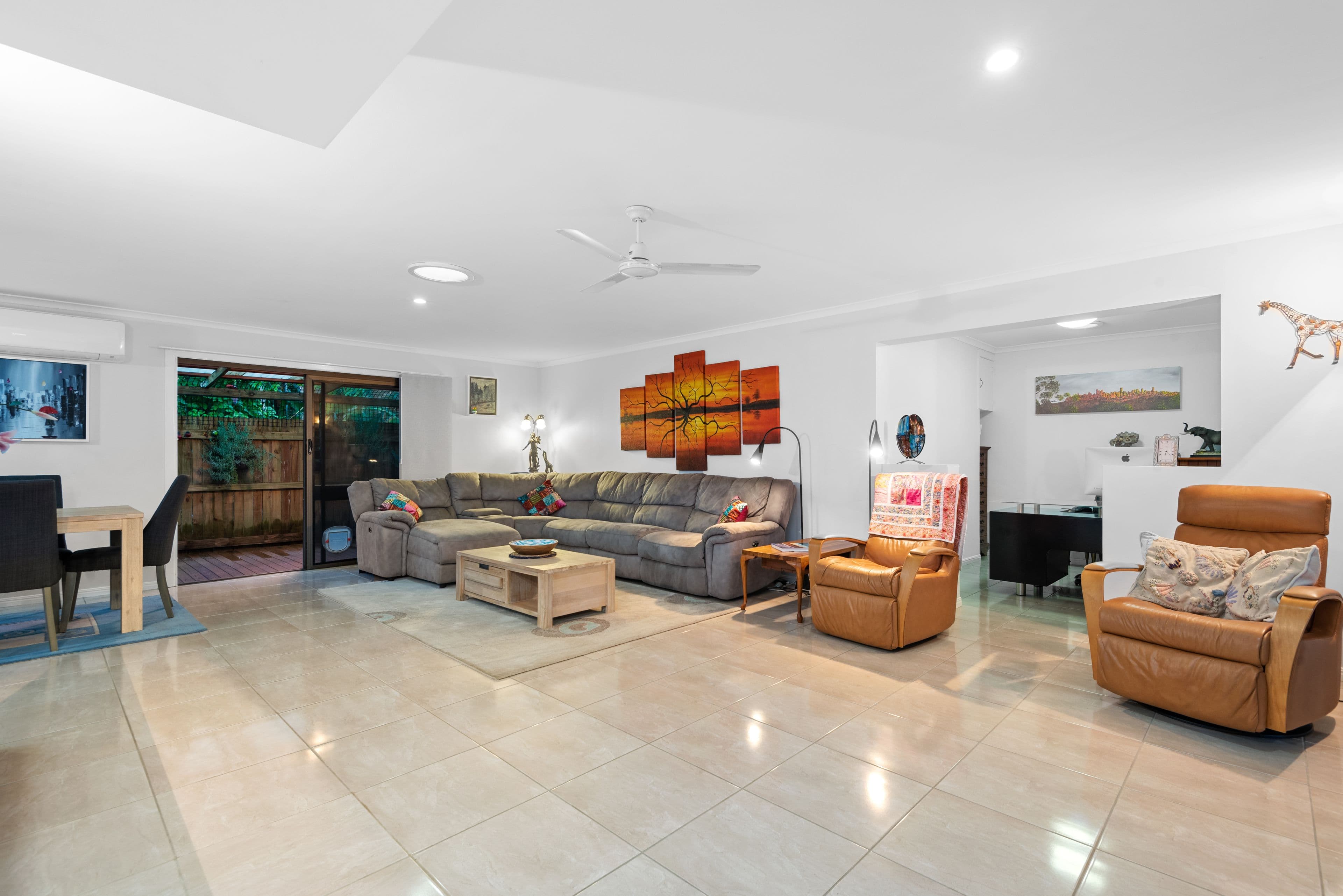 15 Petrina Street, Eight Mile Plains QLD 4113, Eight Mile Plains - Thumbnail 5