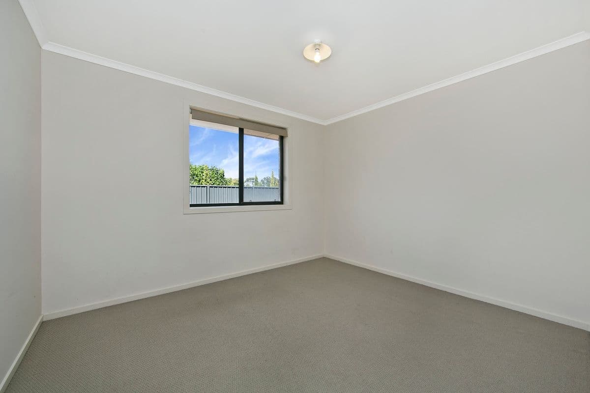 3 Mallee Court, MUNNO PARA WEST SA 5115, Munno Para West - Thumbnail 2