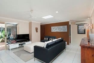 15 Arlene Park Terrace, HELENSVALE QLD 4212, Helensvale - Thumbnail 4