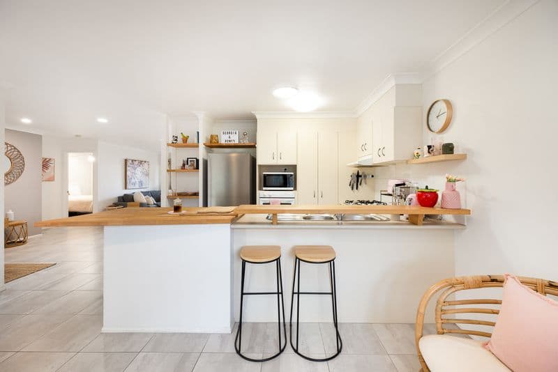 255 Belmont Street, Alexandria - Thumbnail 2