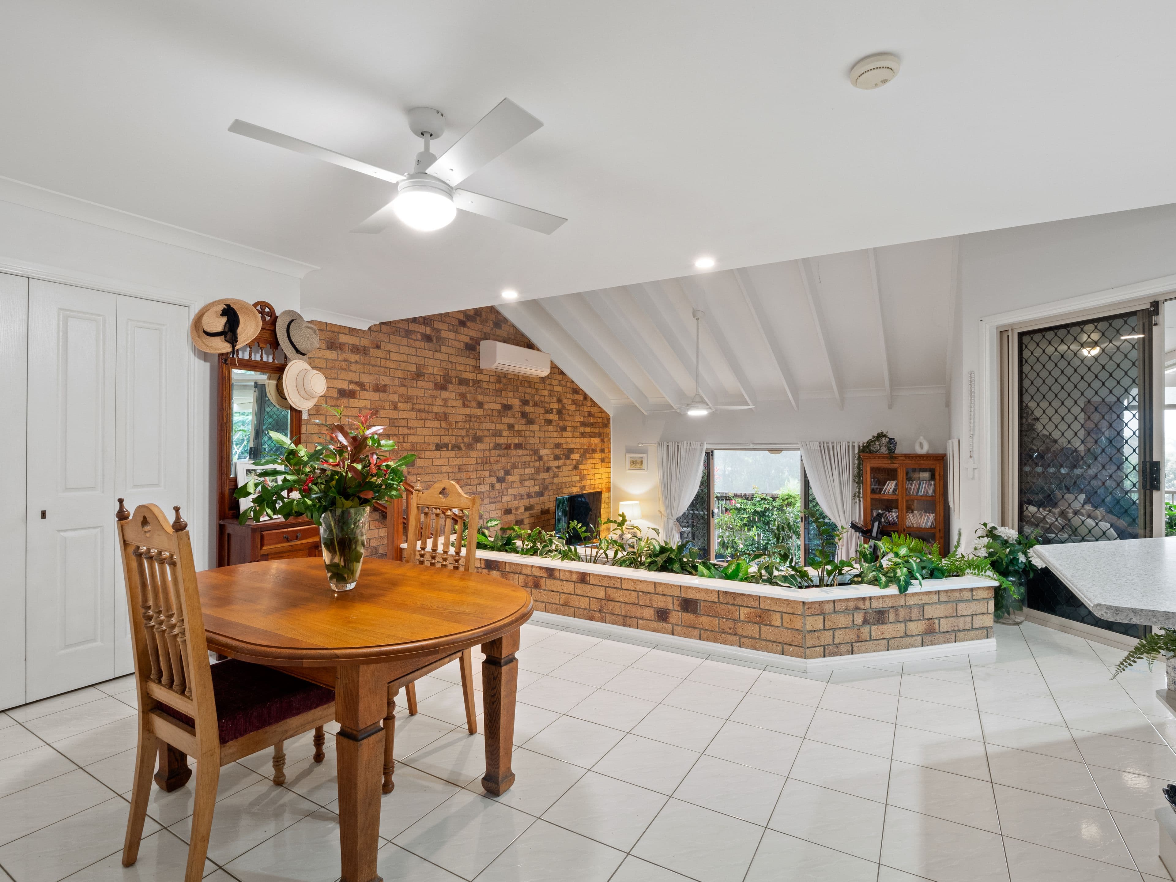 24 Dawnann Court, Carrara QLD 4211, Carrara - Thumbnail 5