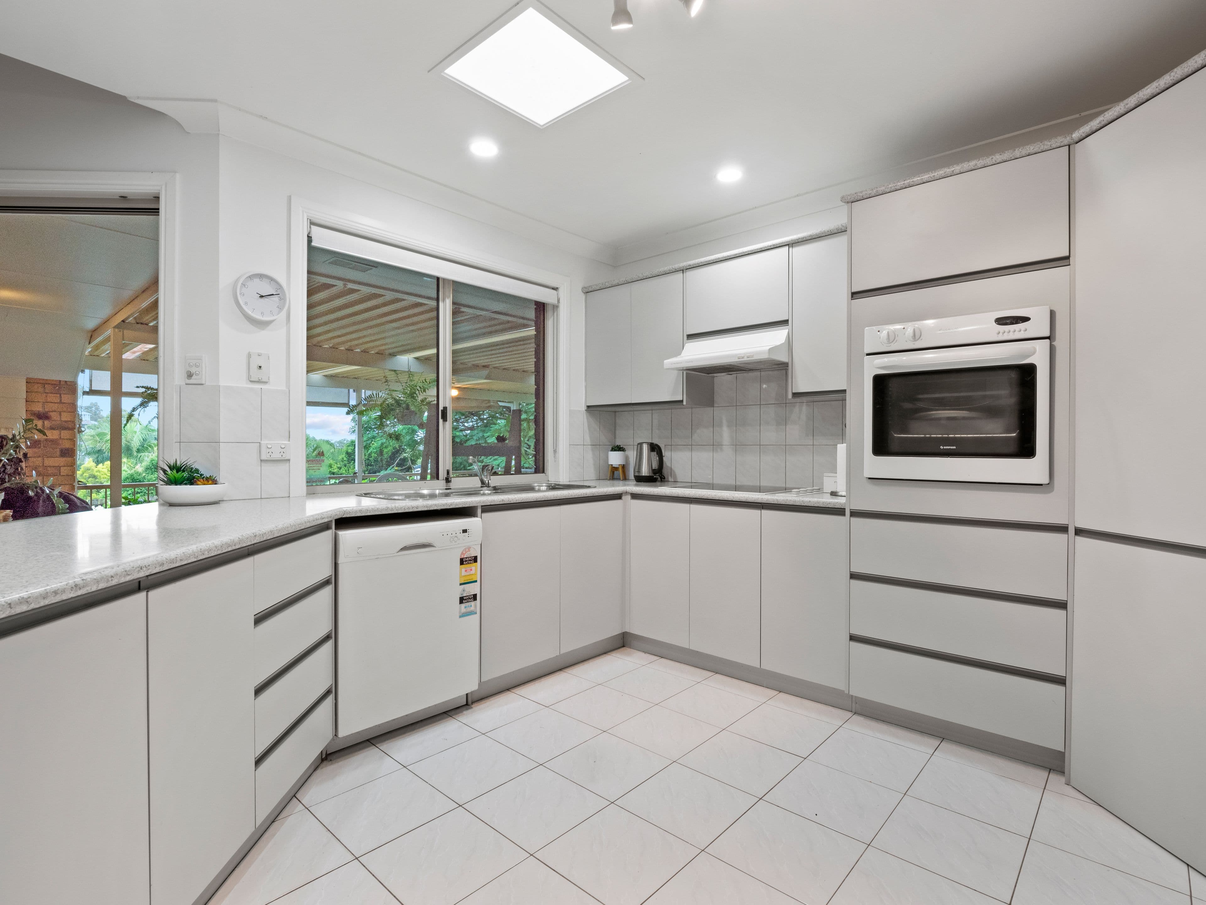 24 Dawnann Court, Carrara QLD 4211, Carrara - Thumbnail 8