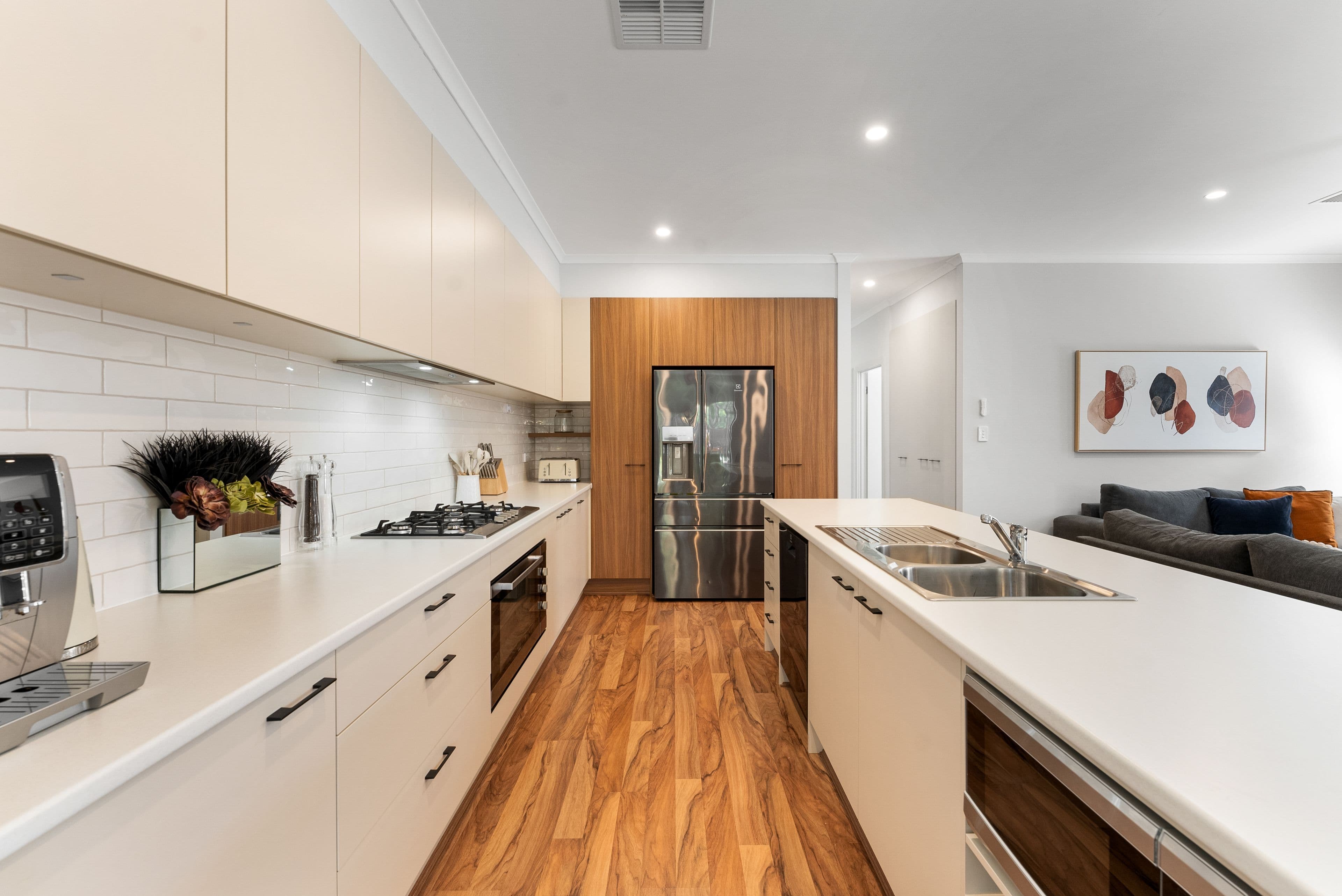 8 Peterson Avenue, Mitchell Park SA 5043, Mitchell Park - Thumbnail 6